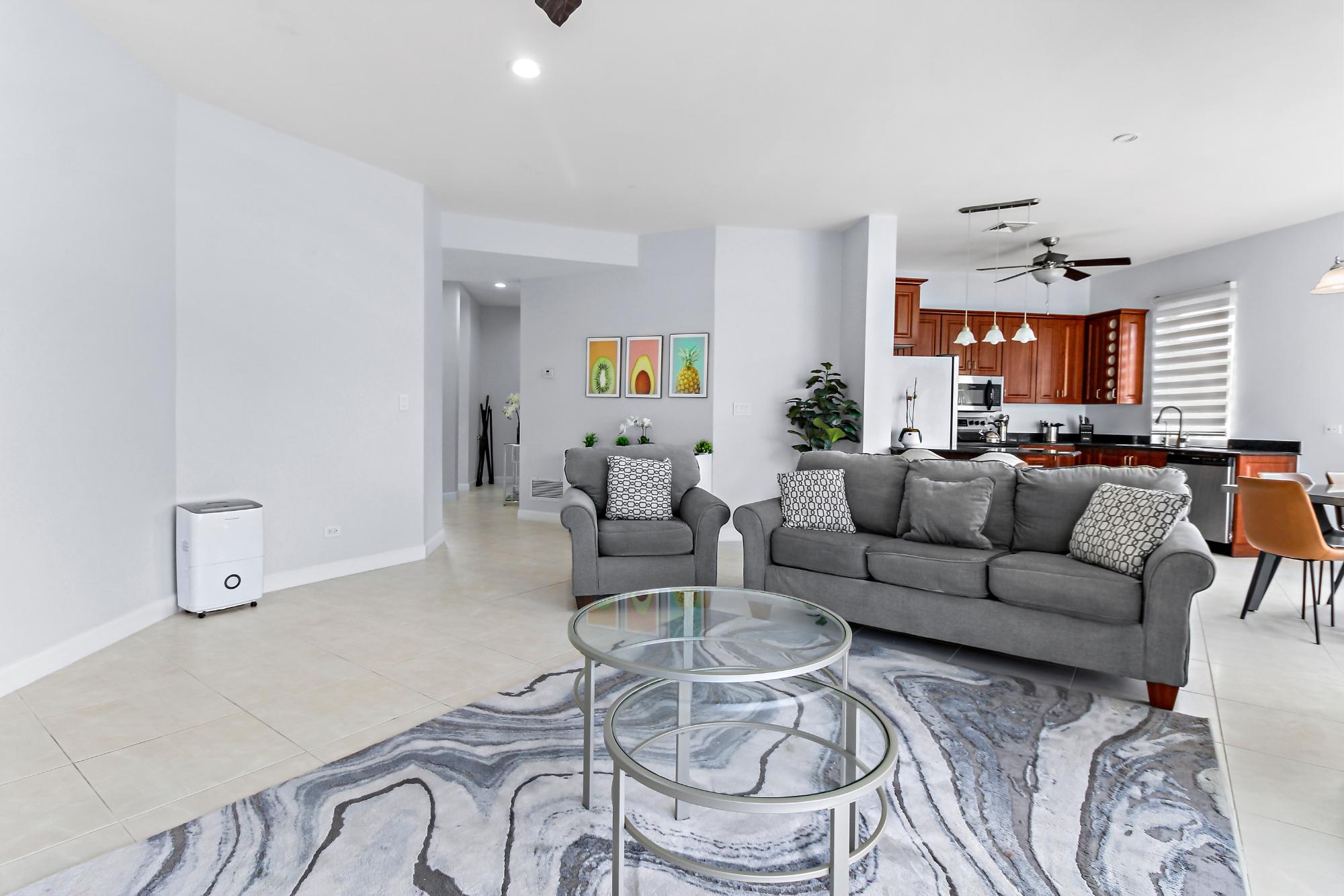 LOVE BEACH WALK Unit: 5