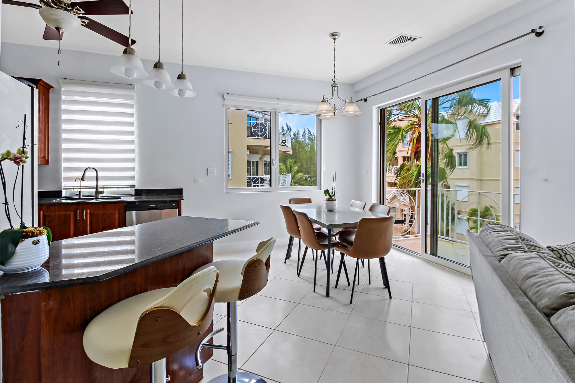 LOVE BEACH WALK Unit: 5