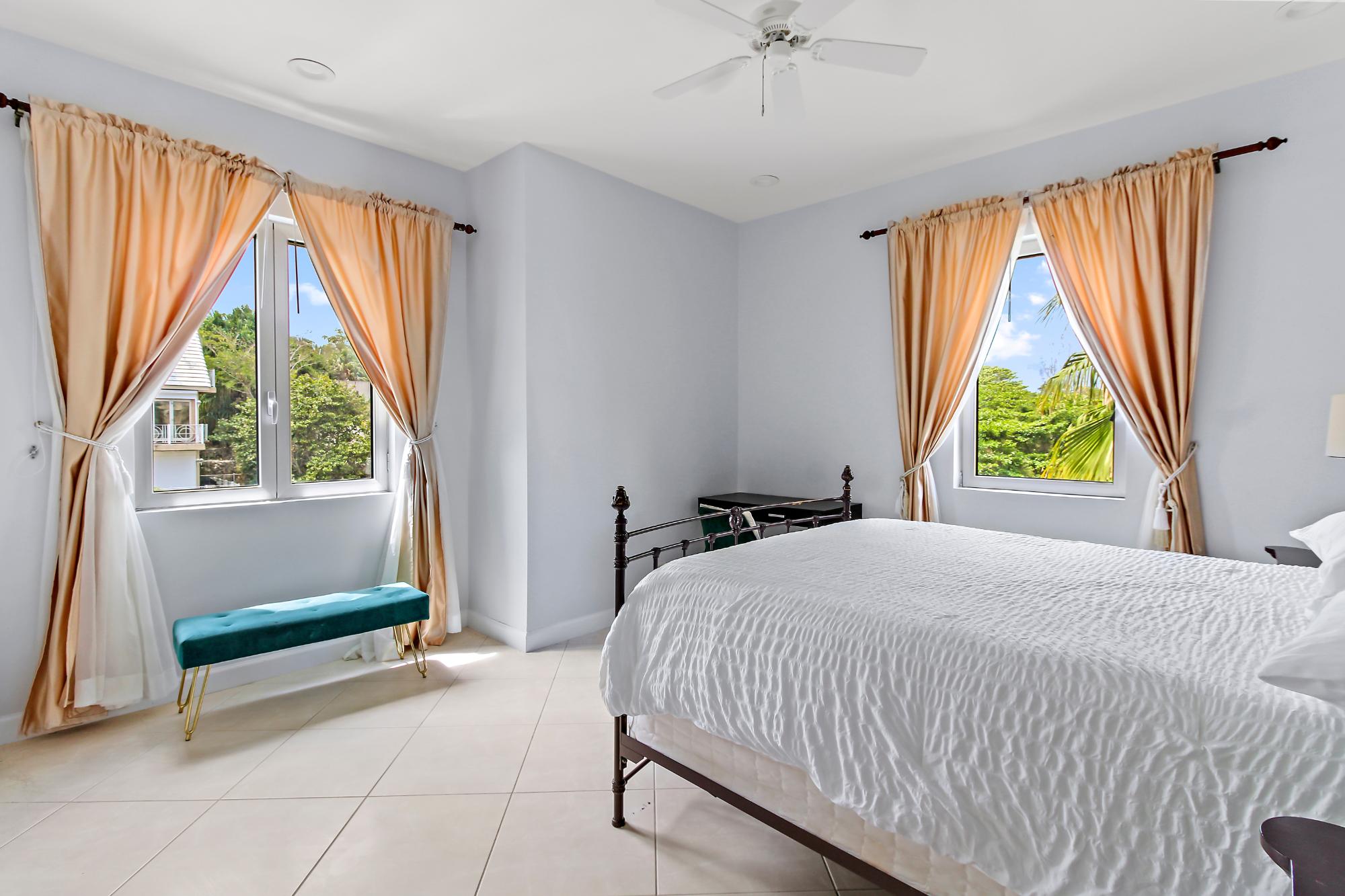 LOVE BEACH WALK Unit: 5