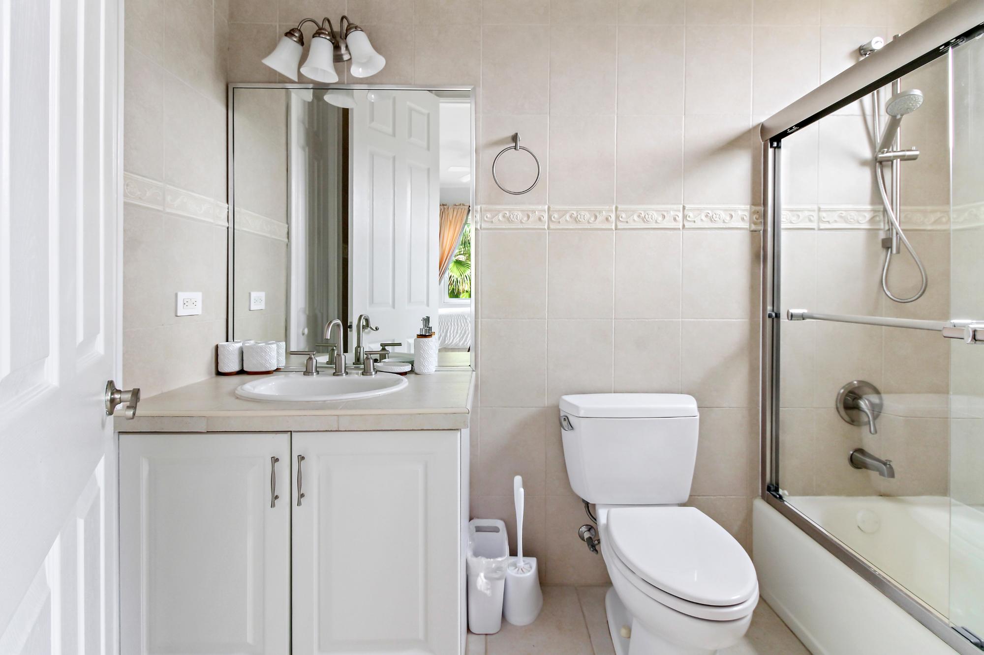 LOVE BEACH WALK Unit: 5