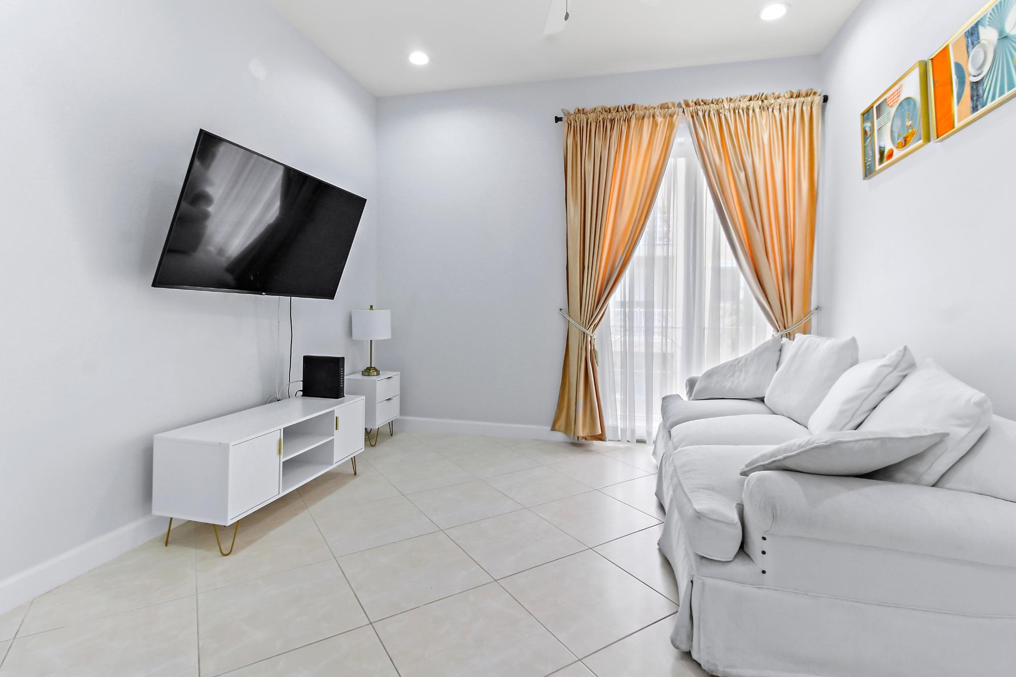 LOVE BEACH WALK Unit: 5