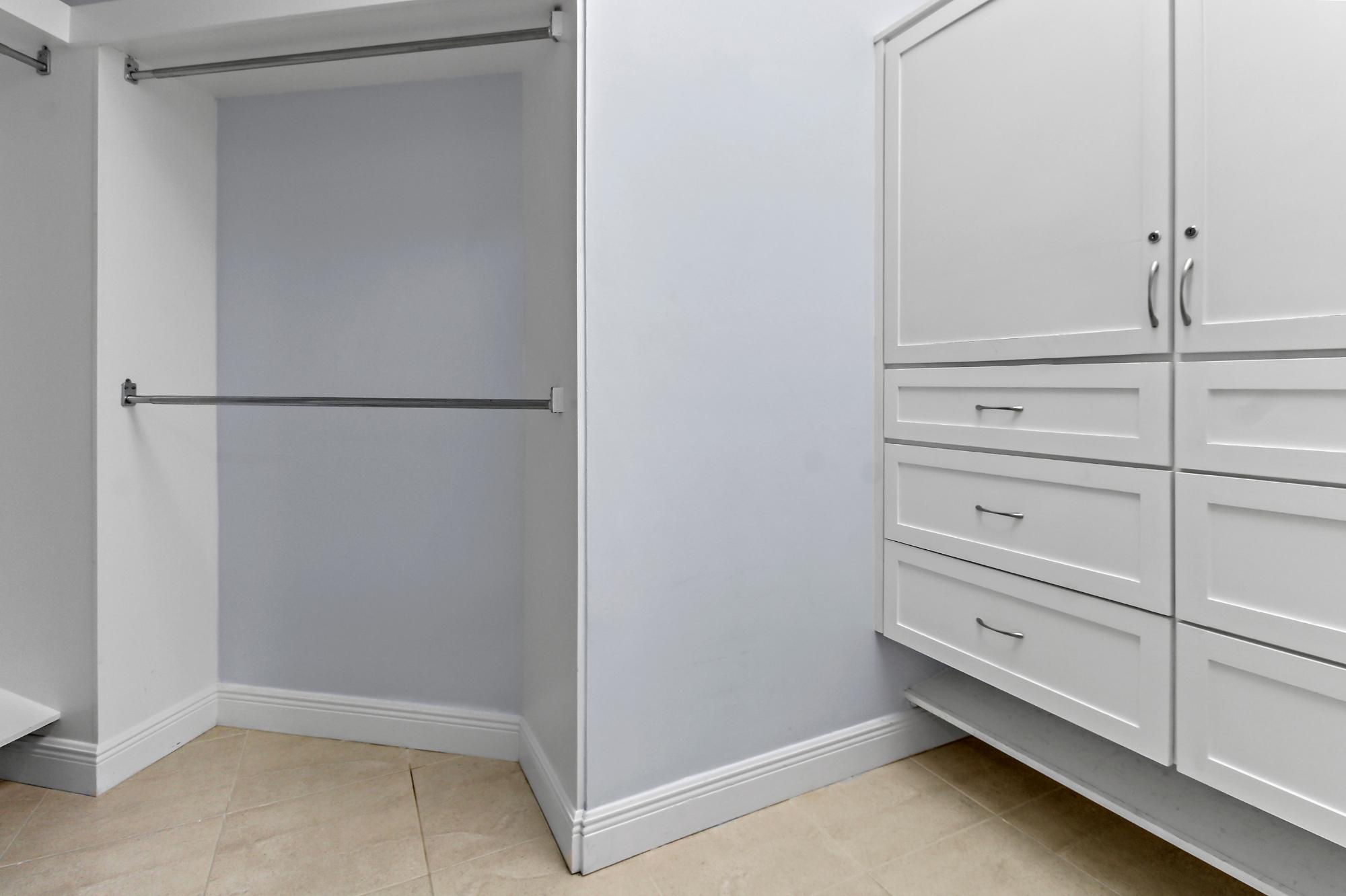 LOVE BEACH WALK Unit: 5