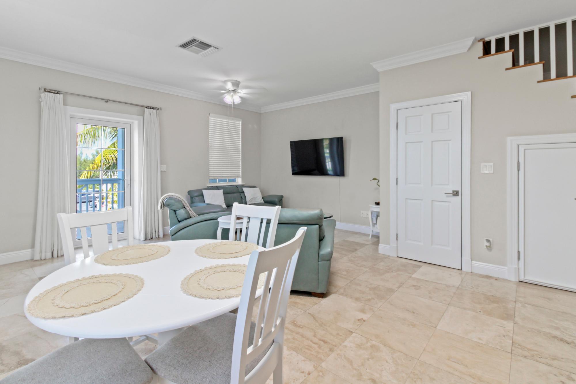 PALM CAY Unit: A1 4B