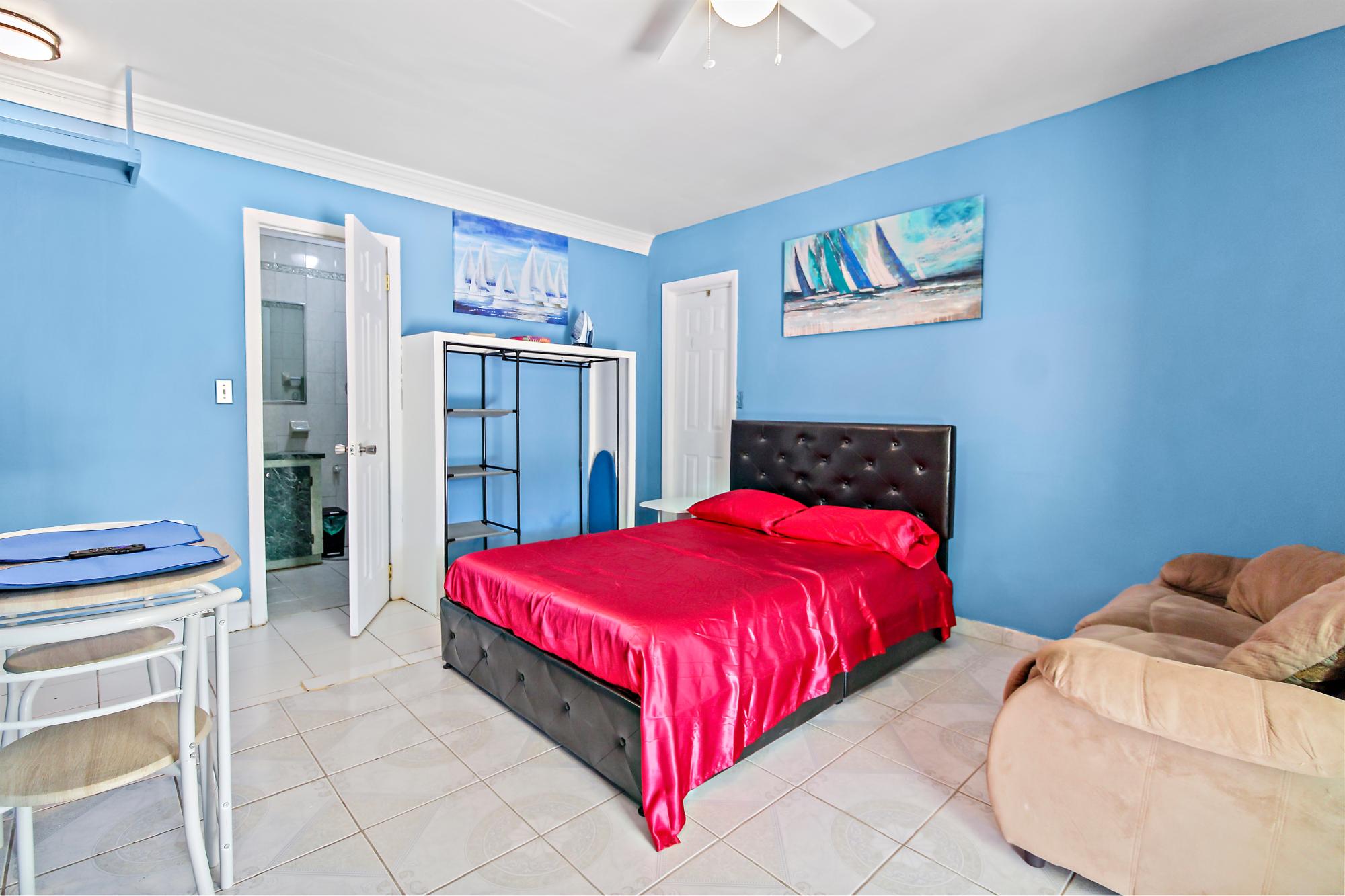 BAYSHORE CLOSE Unit: 2b