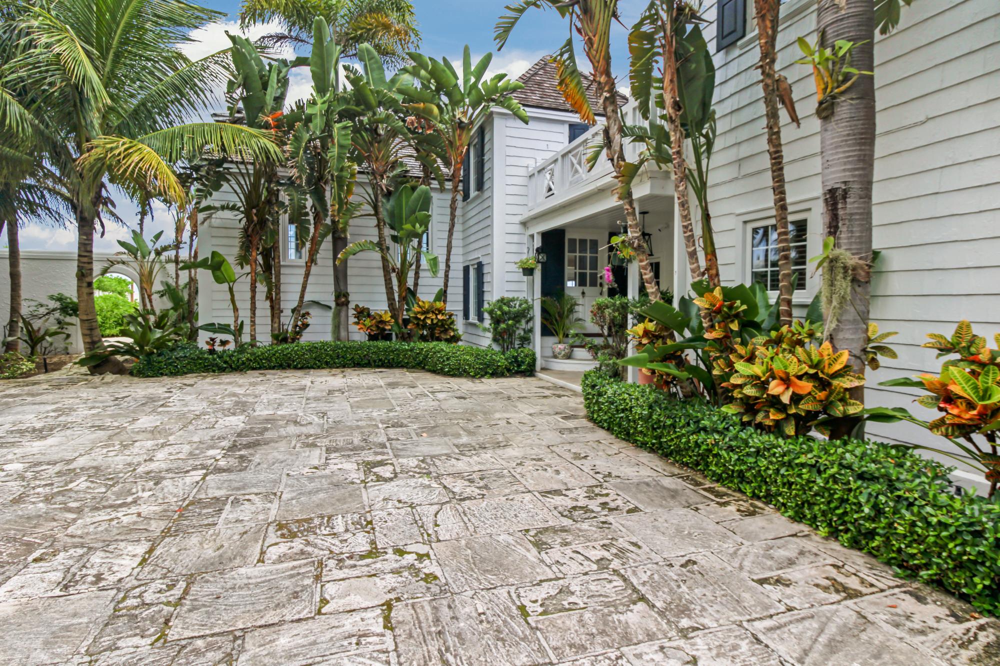 1938 RAWSON COURT