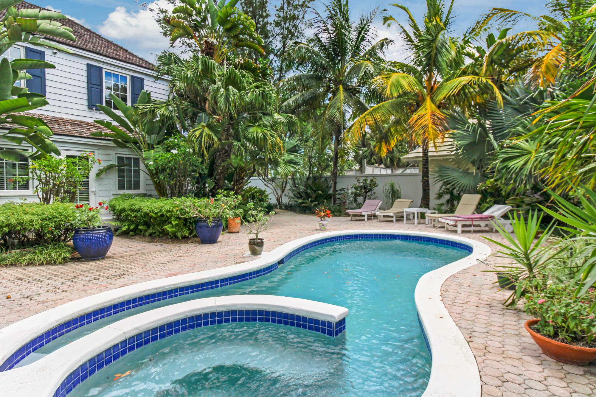 1938 RAWSON COURT
