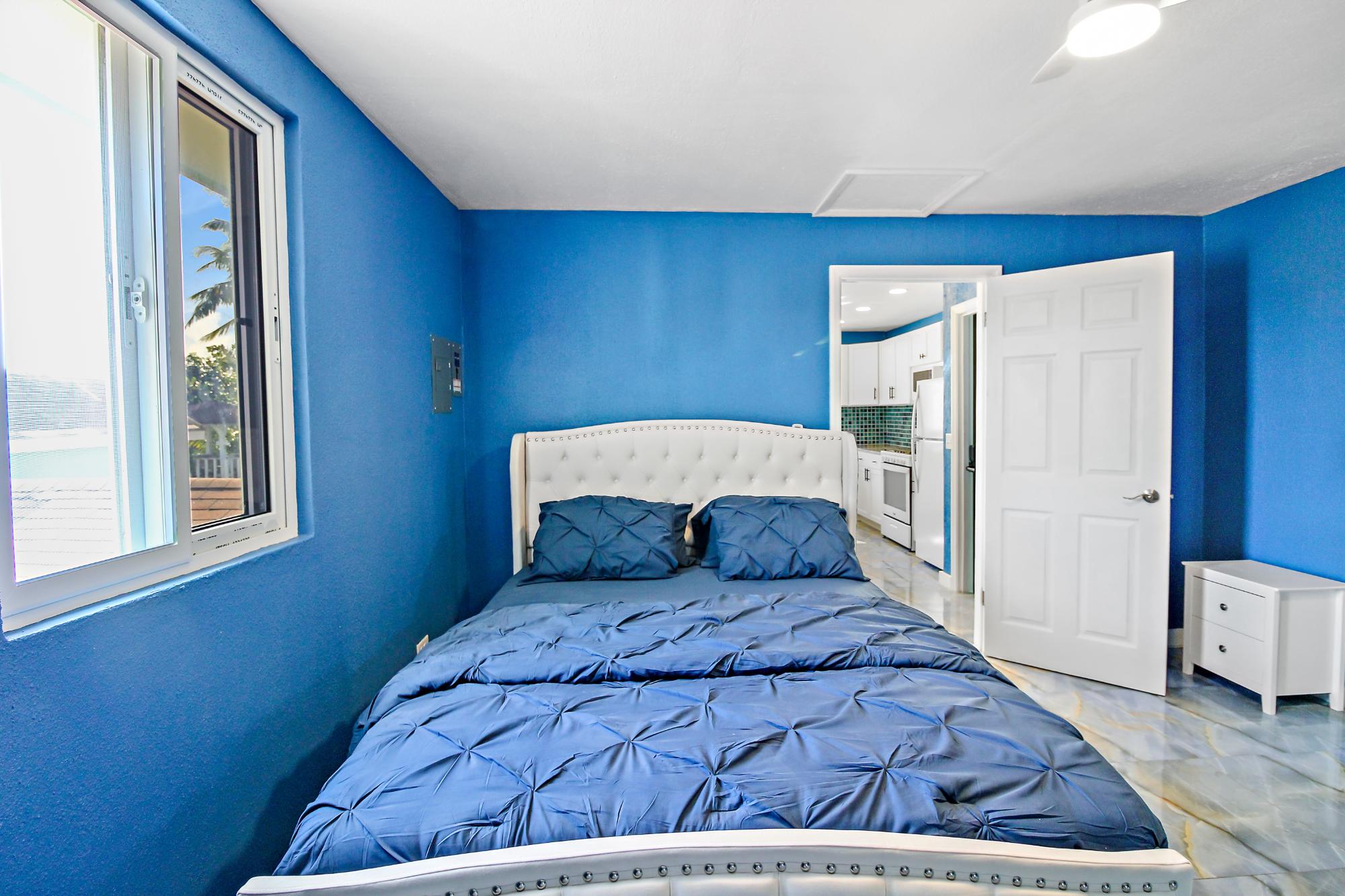 2a WEST BAY ST