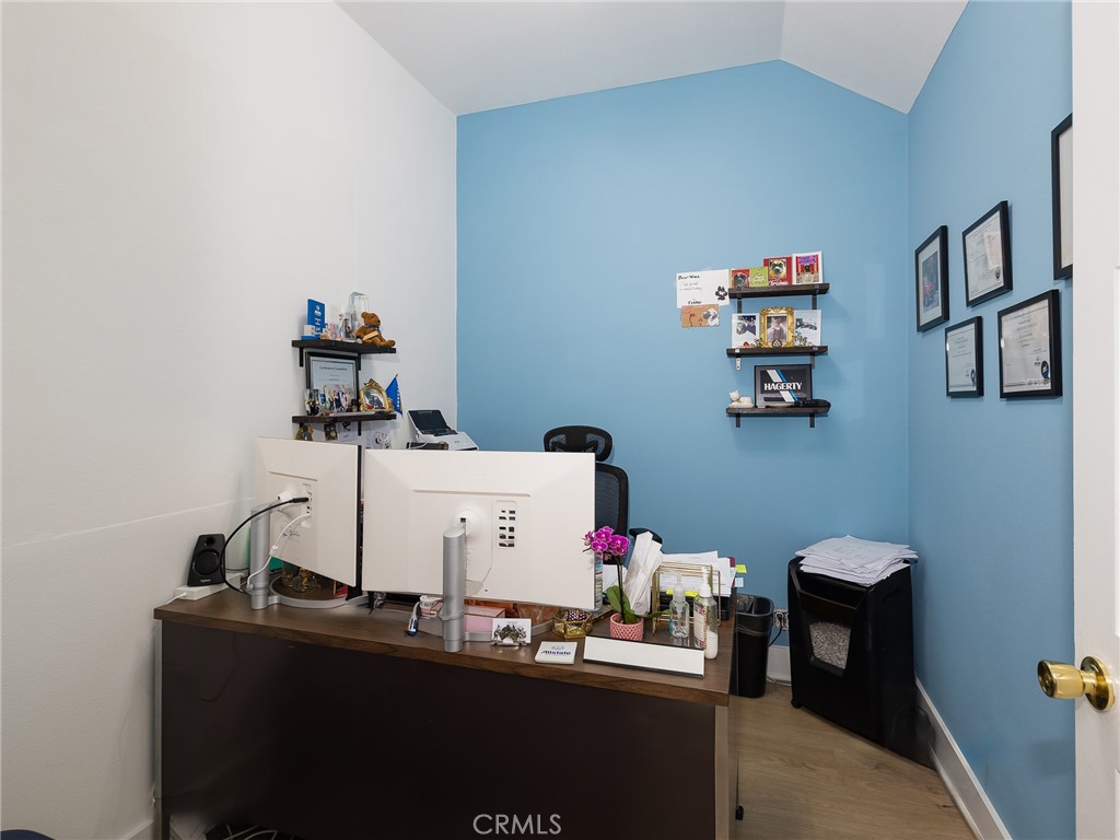 24214 Hawthorne Boulevard