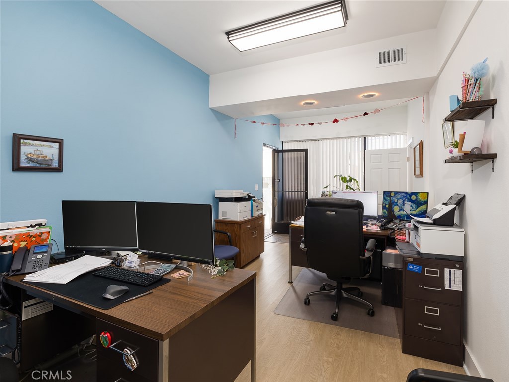 24214 Hawthorne Boulevard