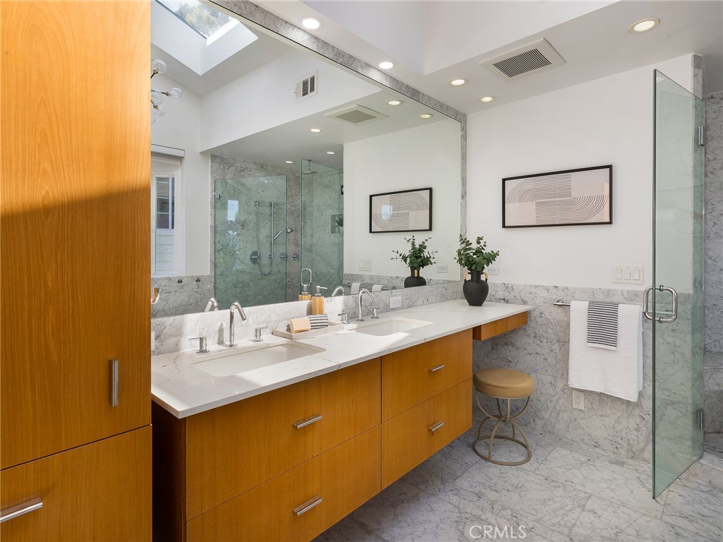 1616 Voorhees Avenue