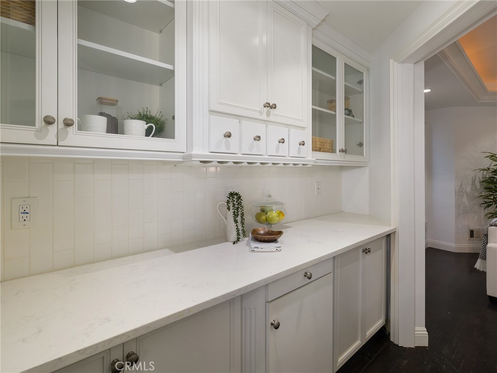 1616 Voorhees Avenue