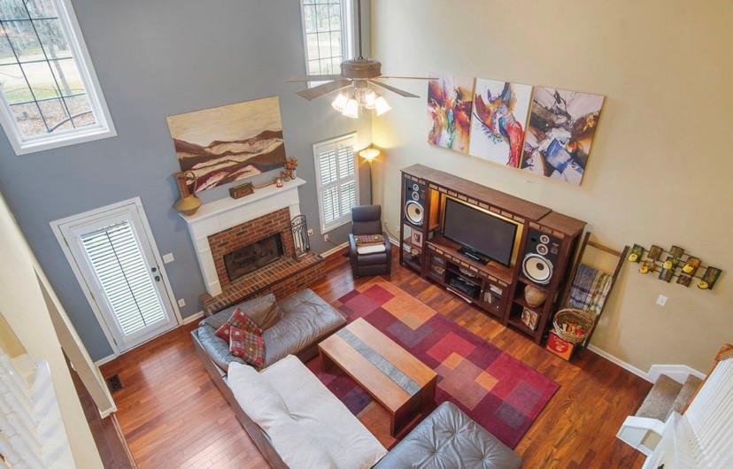 383 Thorntree Court