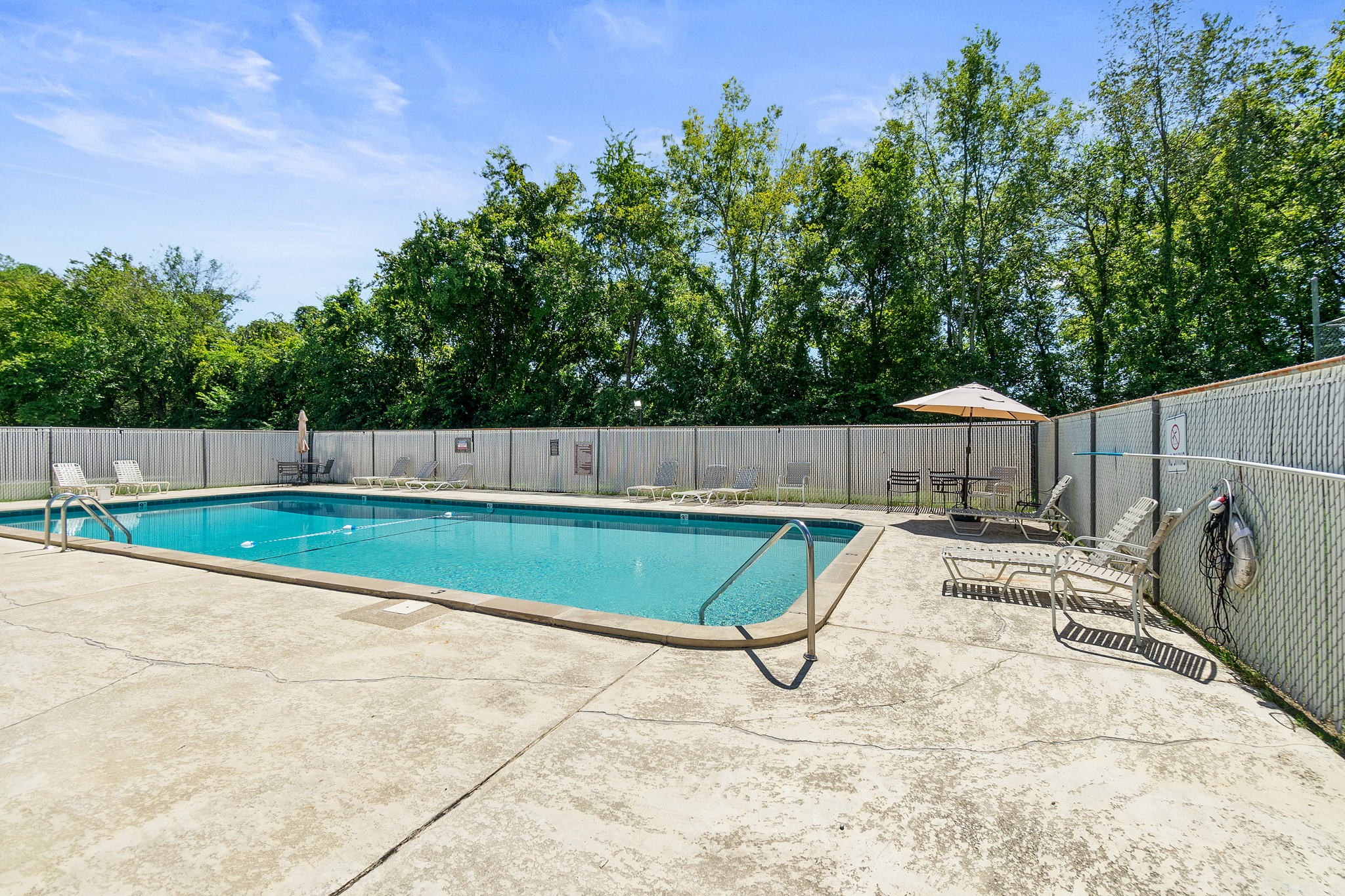 1407 Granville Rd