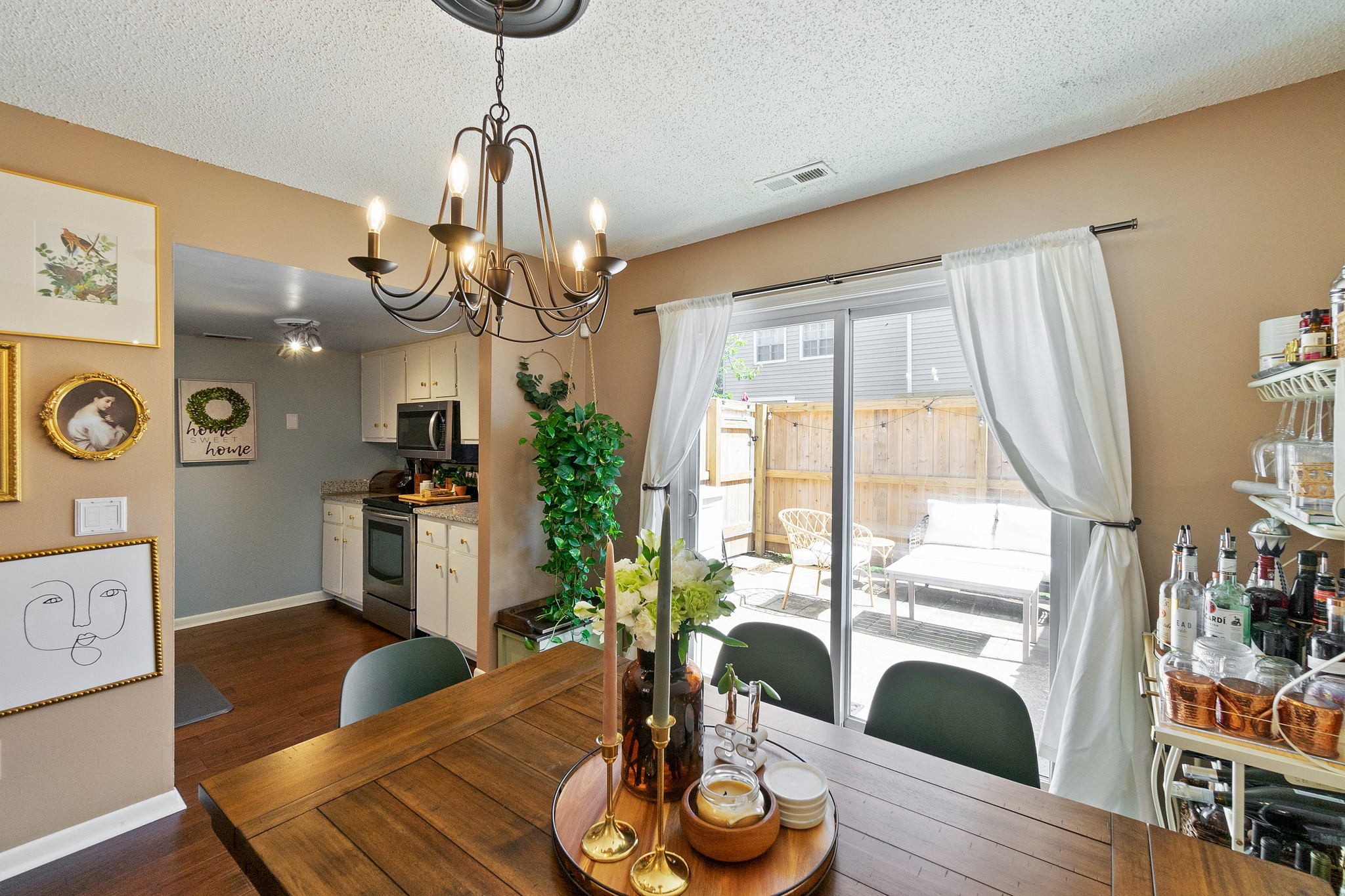 1407 Granville Rd