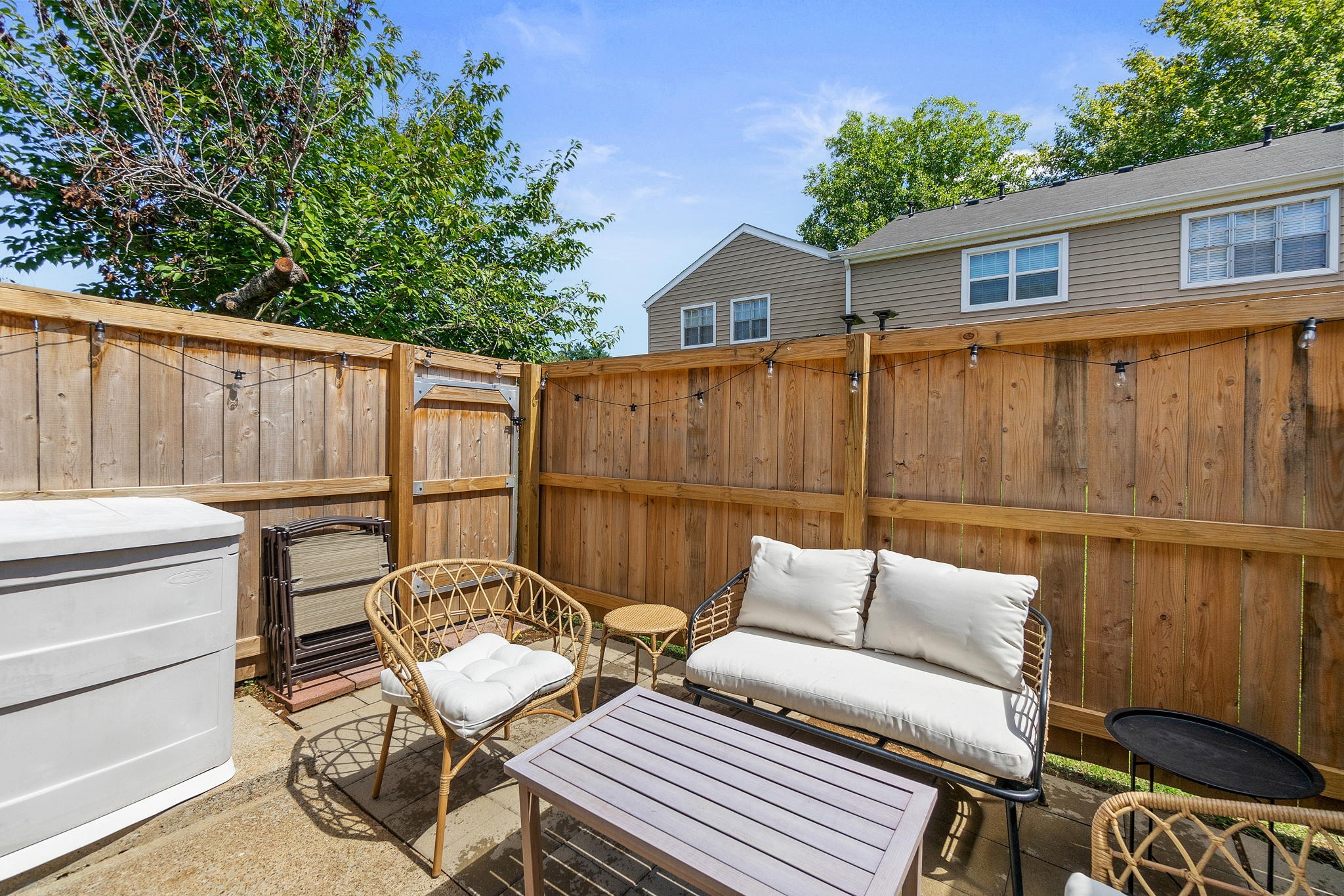 1407 Granville Rd