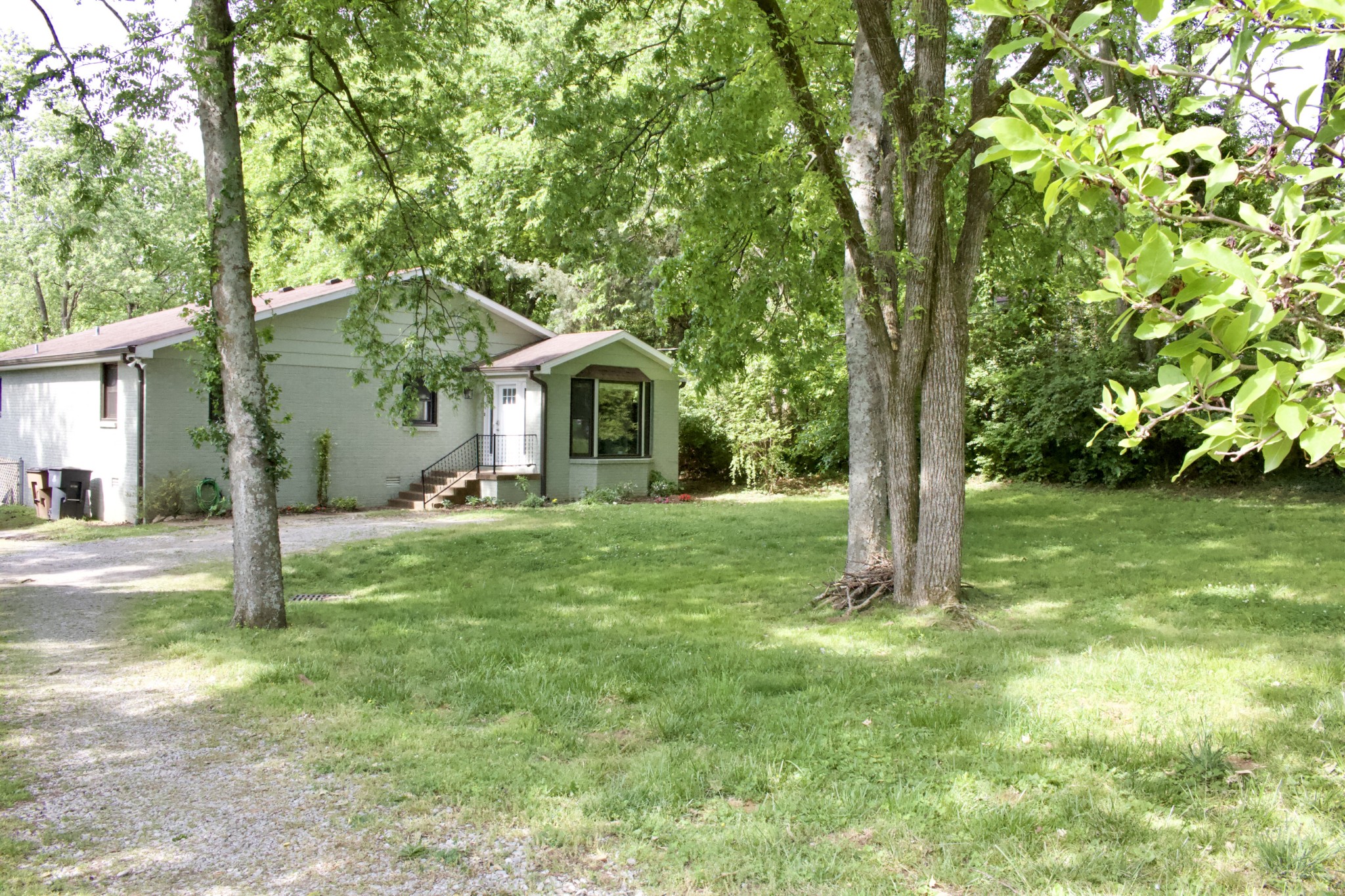 2879 Lyncrest Dr