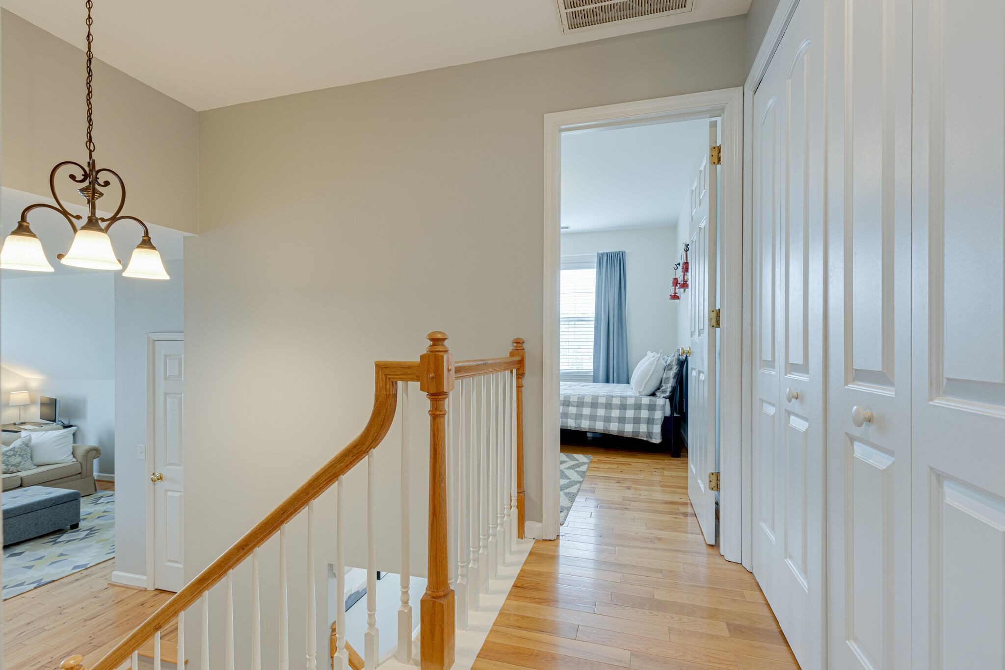 2609 Mercer Pl