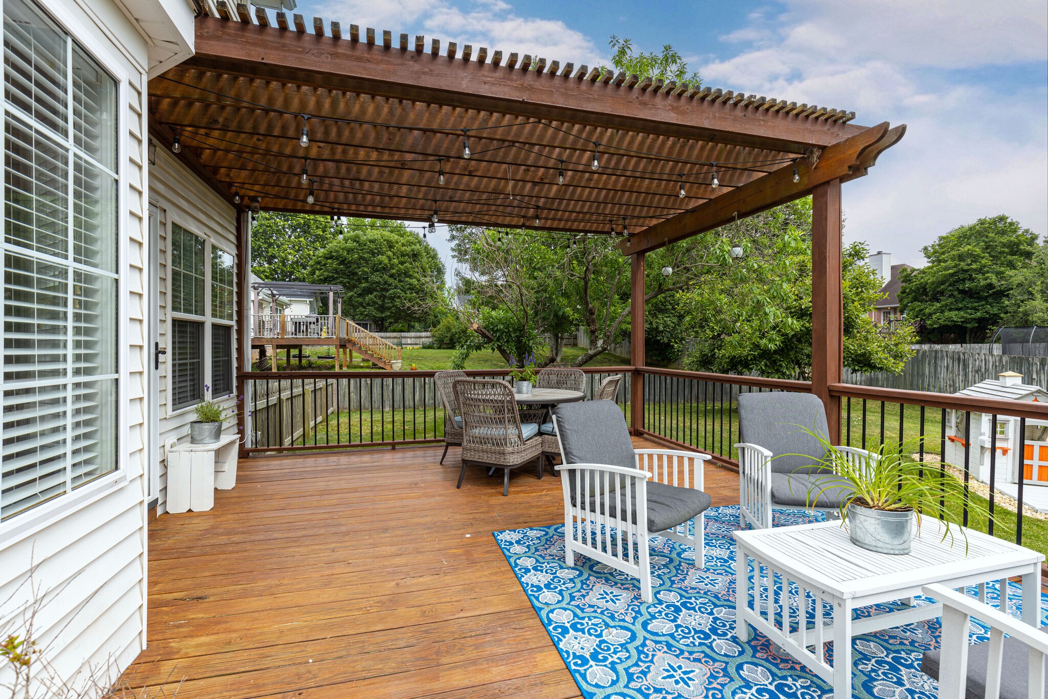 2609 Mercer Pl