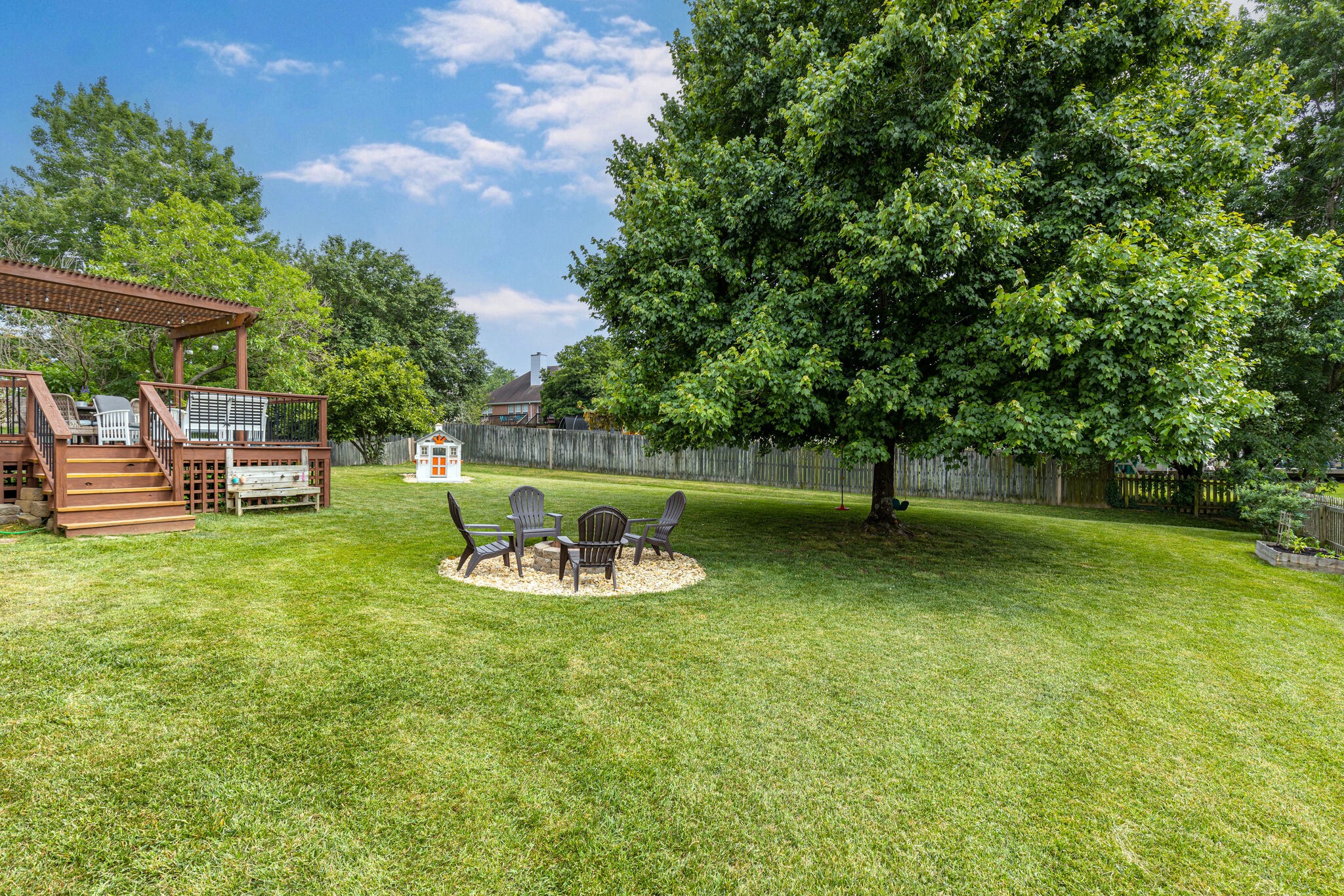 2609 Mercer Pl