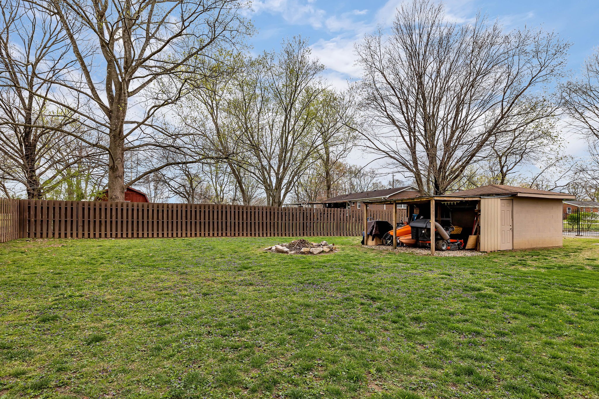 525 Chester Ave