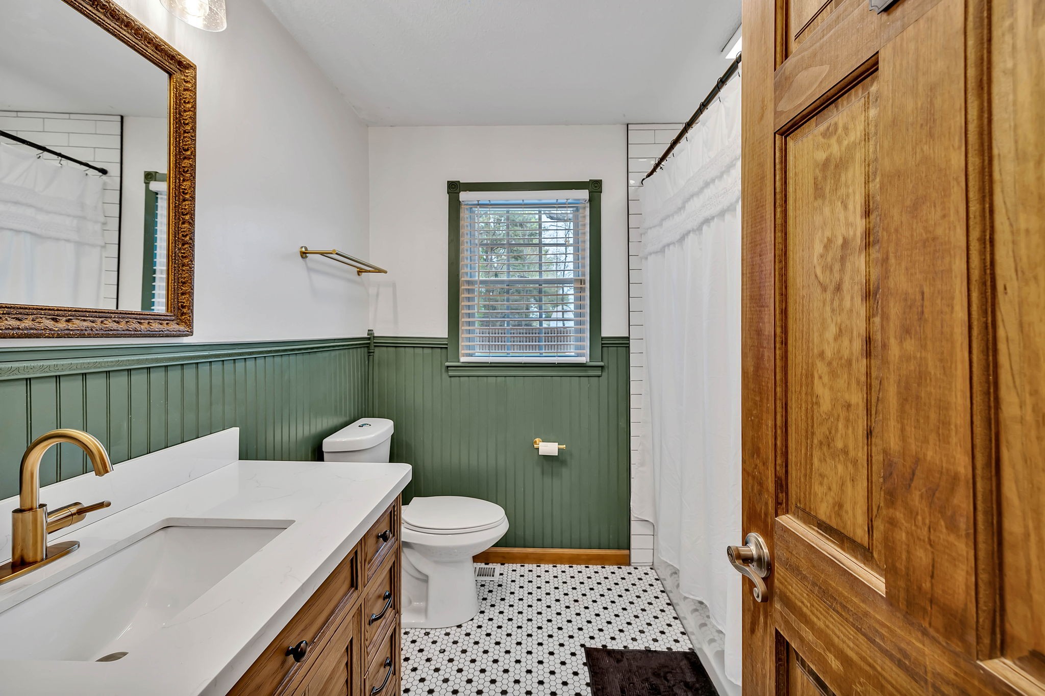 525 Chester Ave