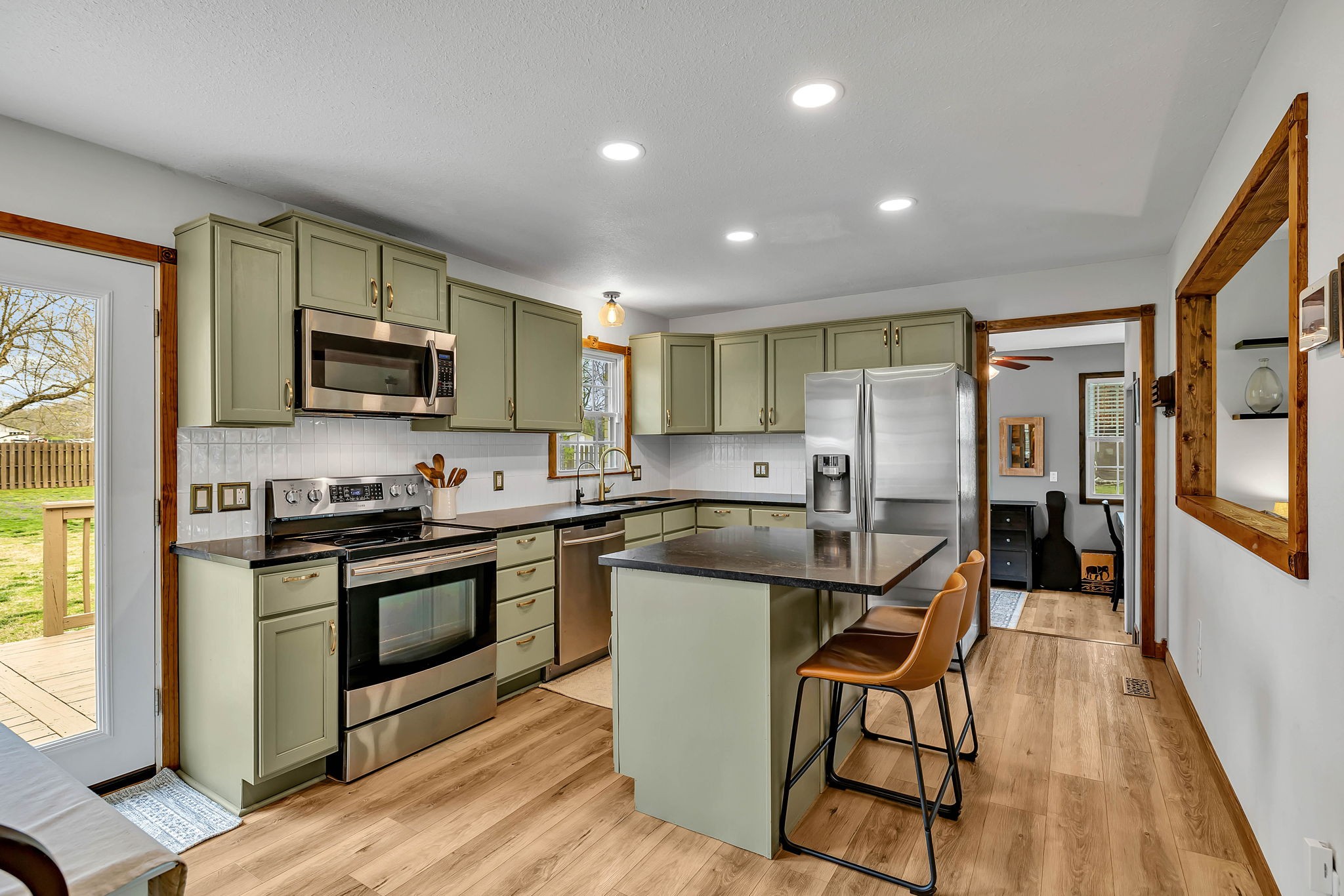 525 Chester Ave