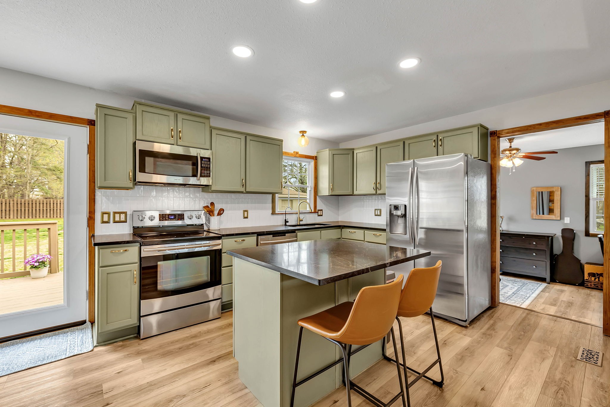 525 Chester Ave