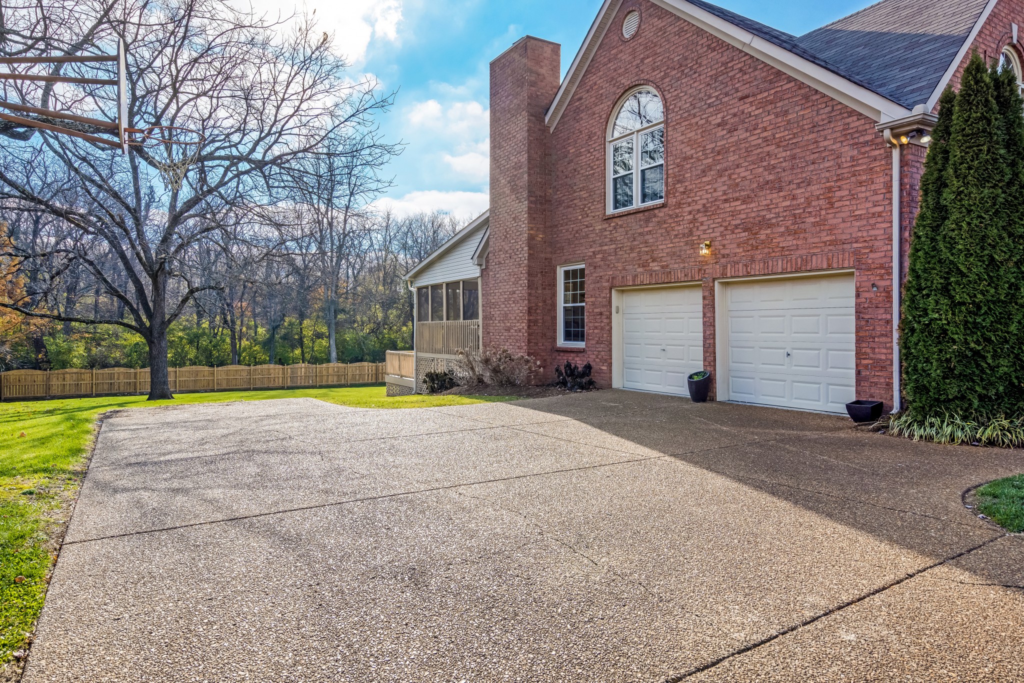 9365 Ansley Ln