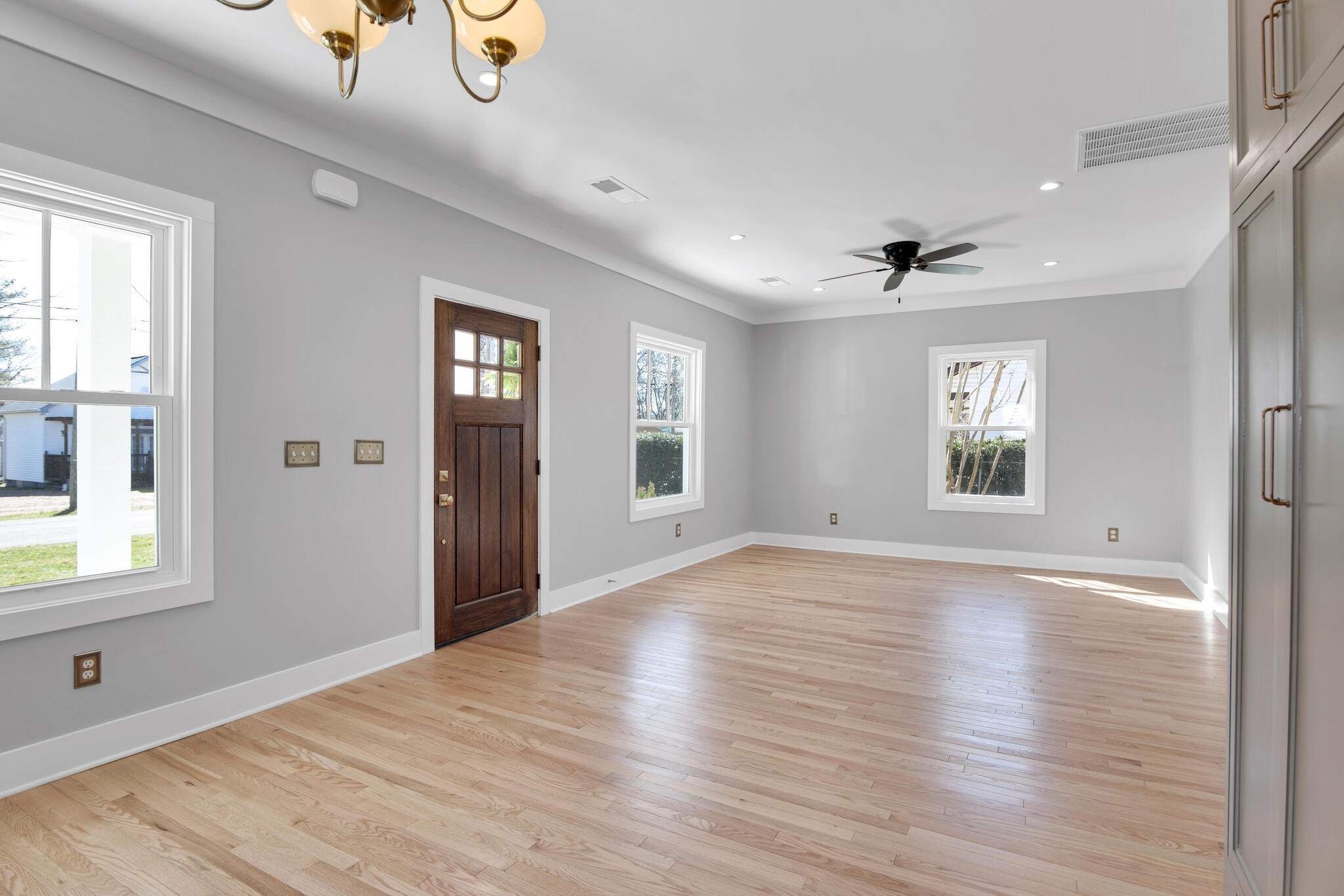 1168 Brookwood Ave