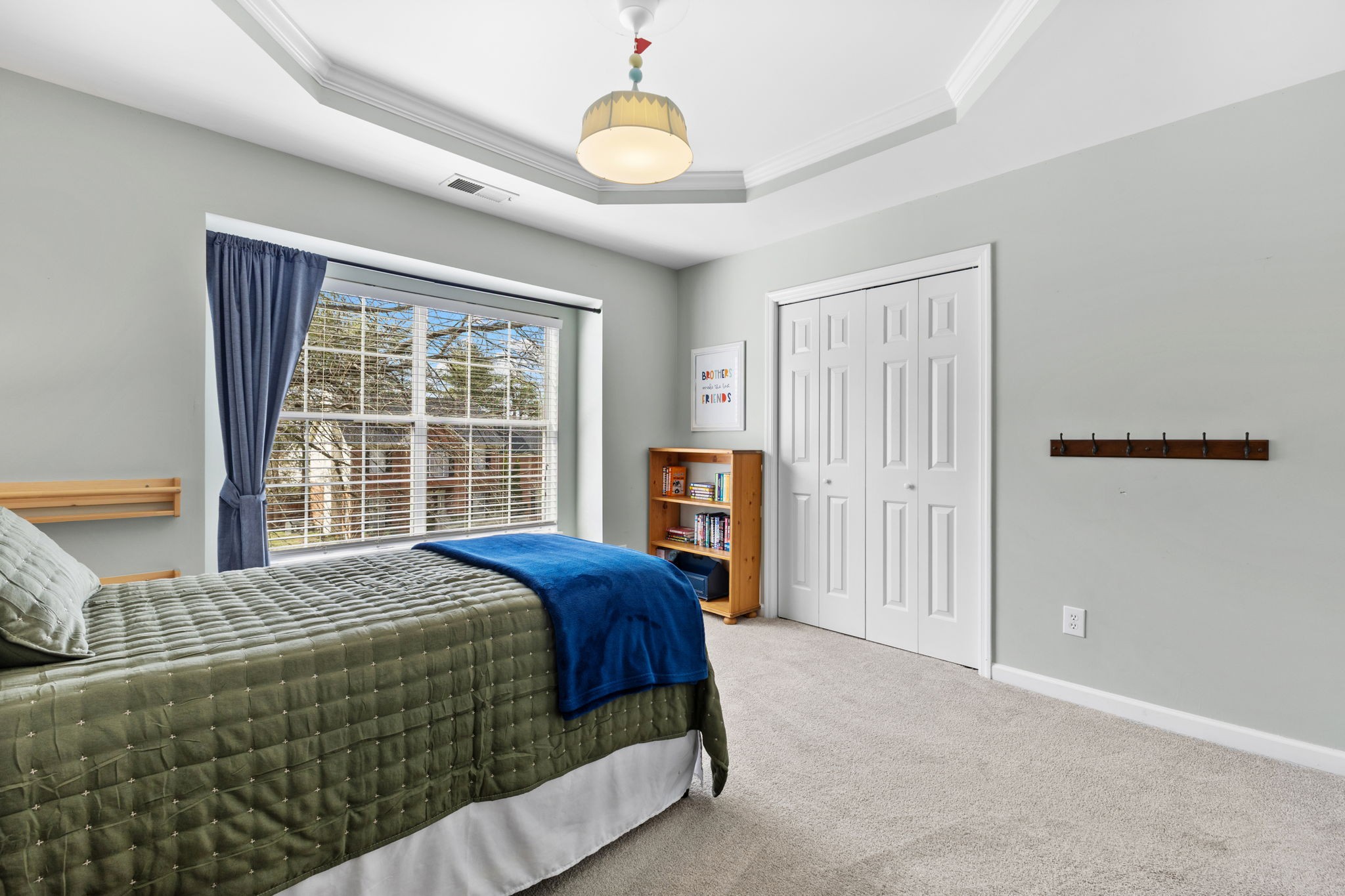 116 Golden Meadow Ln