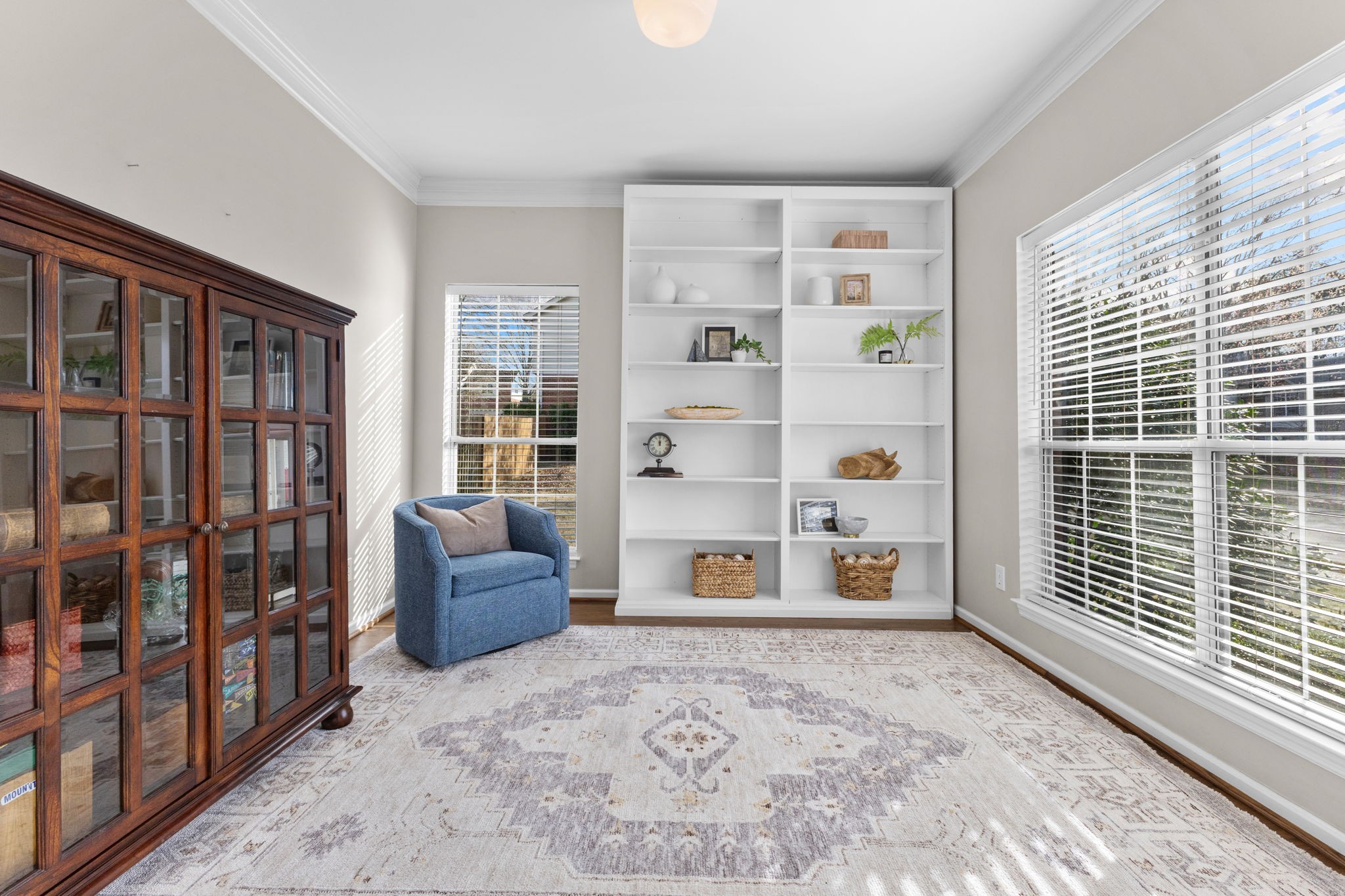 116 Golden Meadow Ln