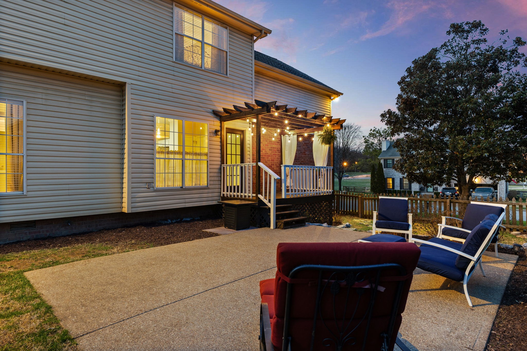 116 Golden Meadow Ln