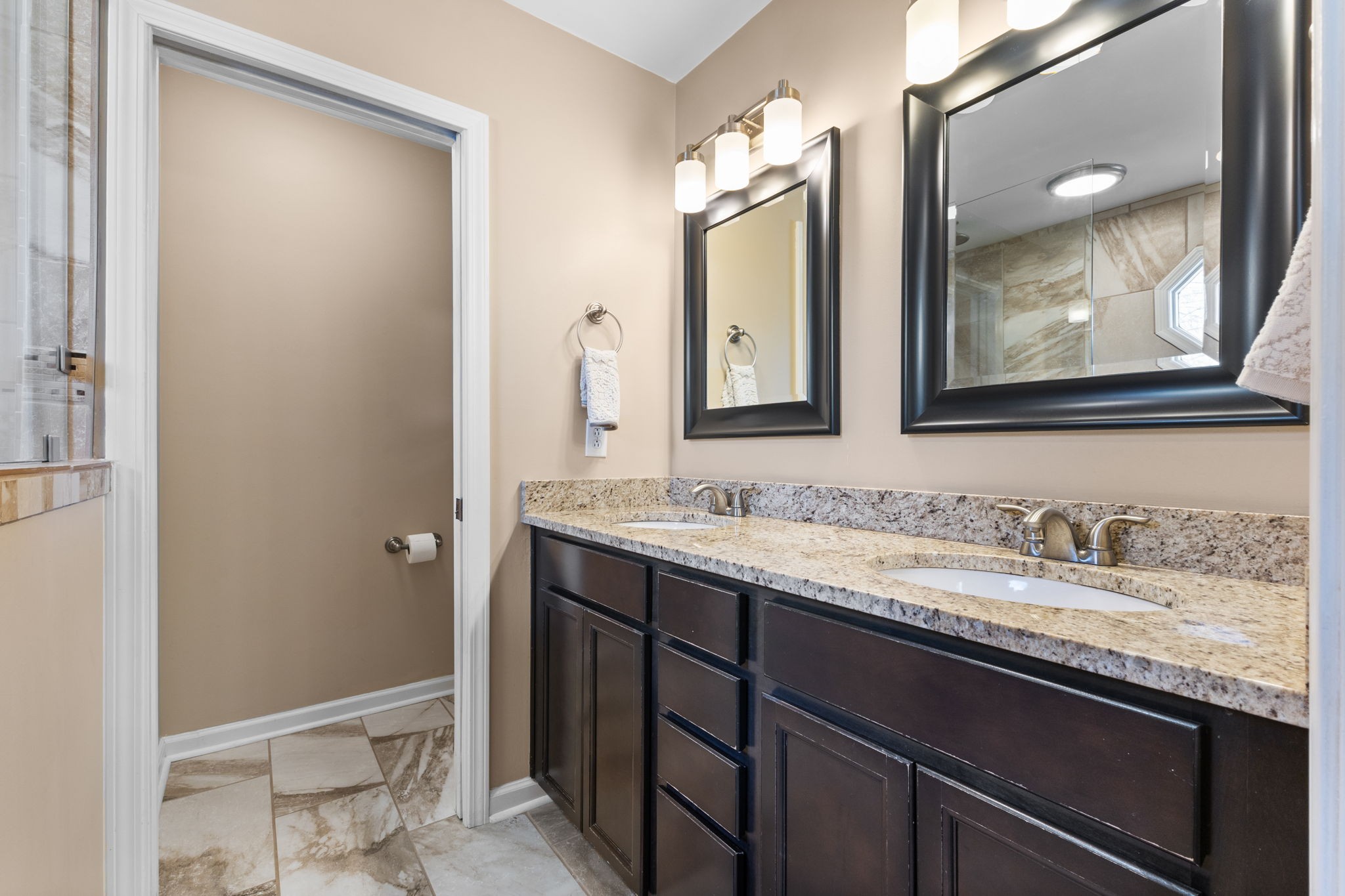 116 Golden Meadow Ln