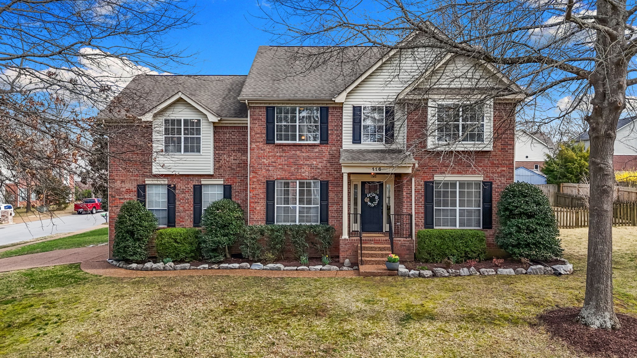 116 Golden Meadow Ln