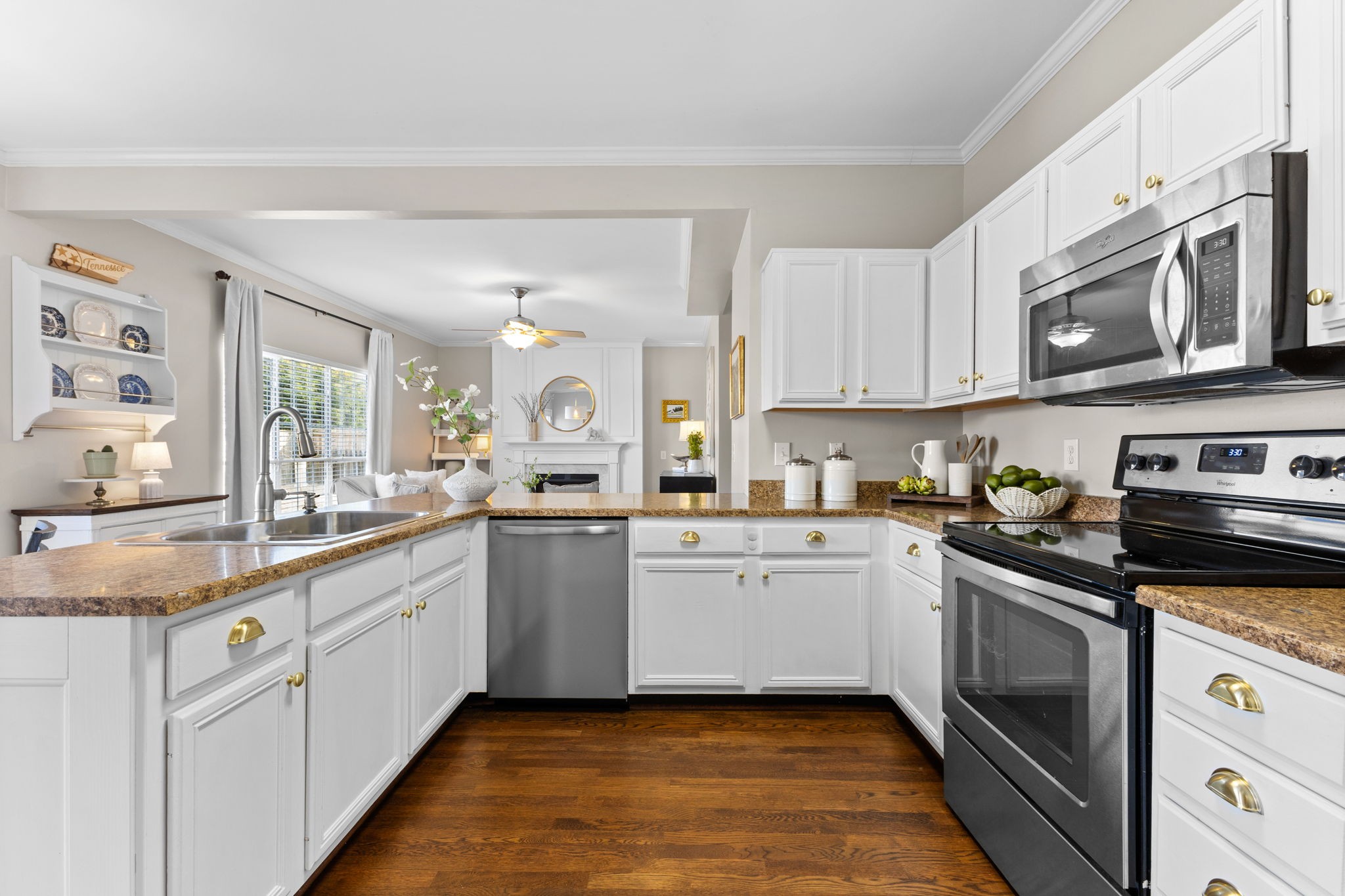 116 Golden Meadow Ln