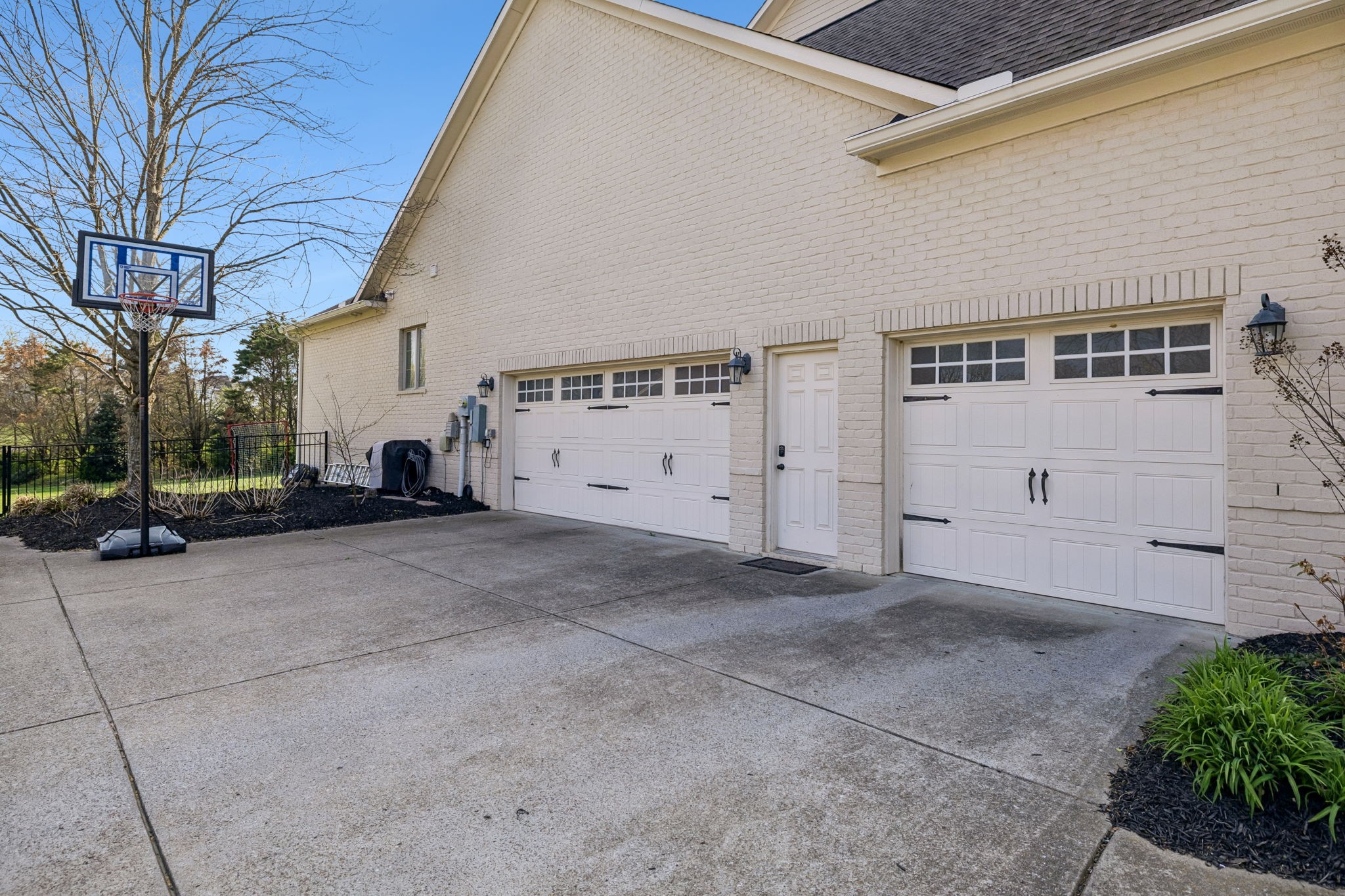 122 Stream Valley Blvd