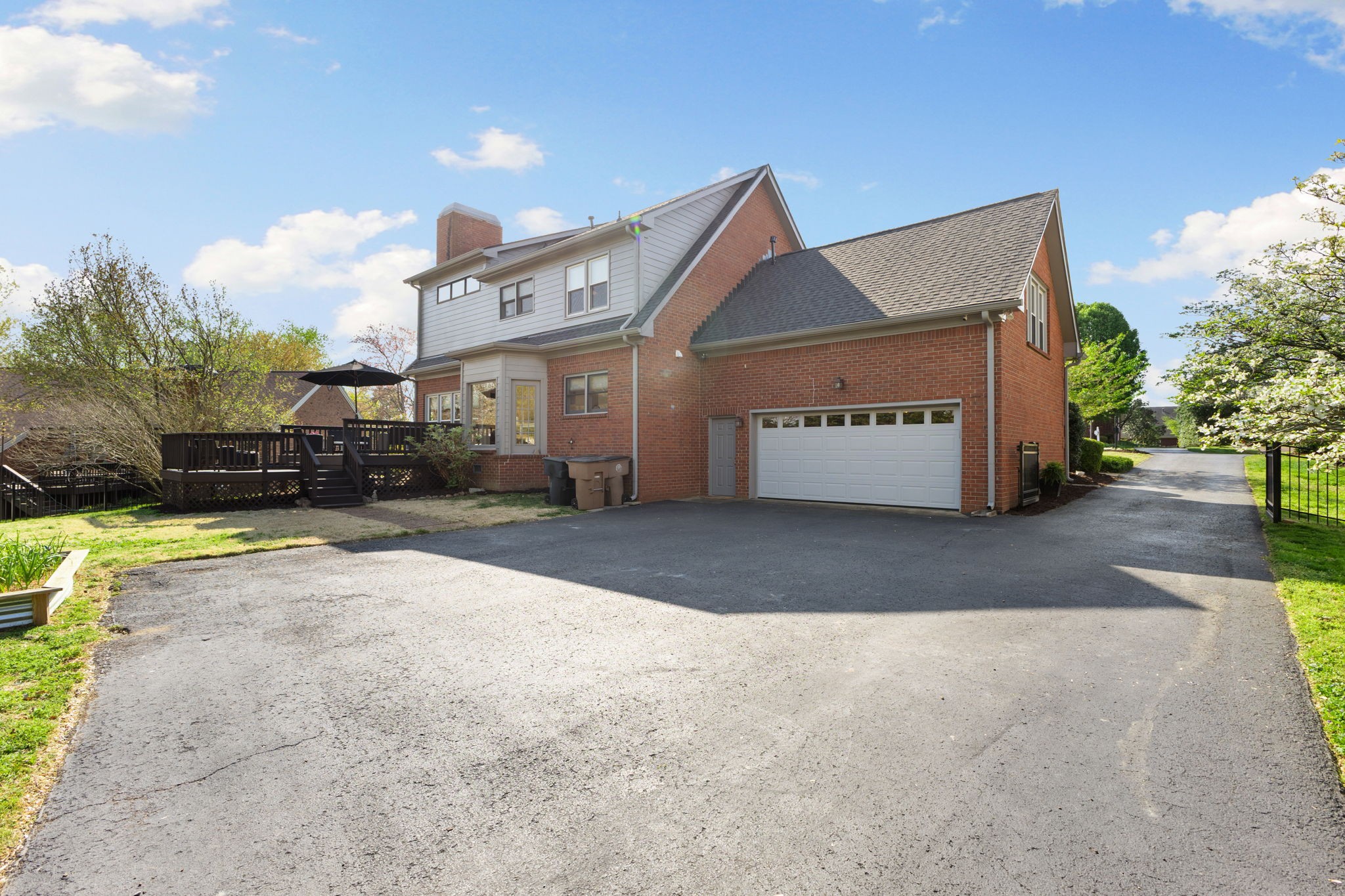 5920 Fireside Dr