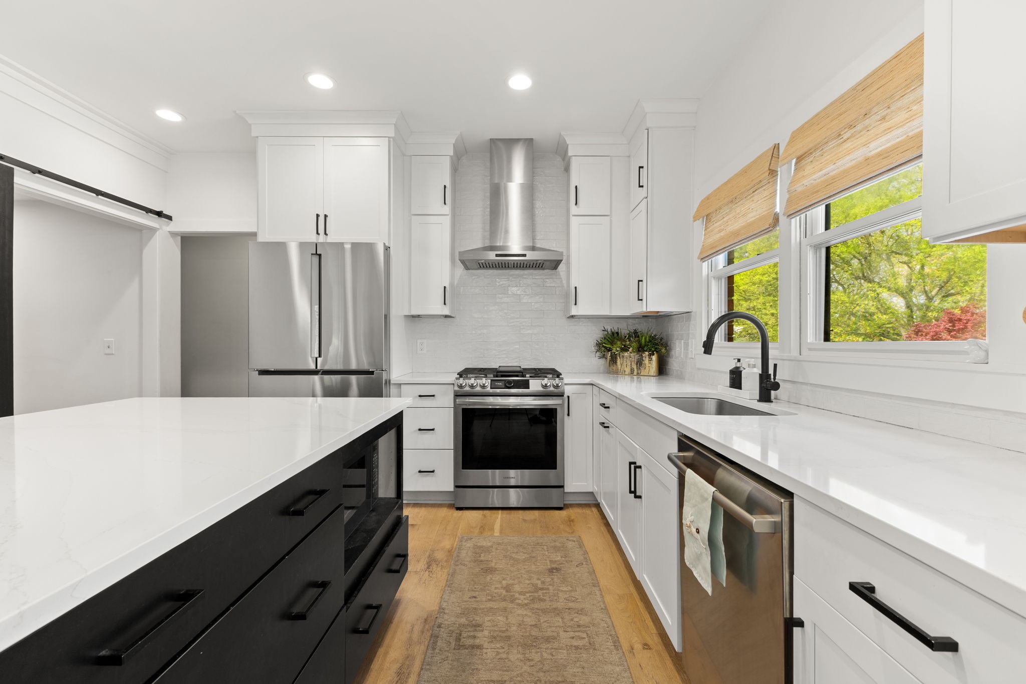 5920 Fireside Dr