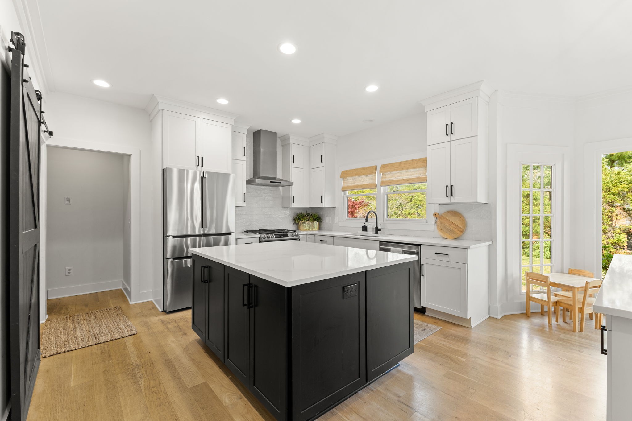 5920 Fireside Dr