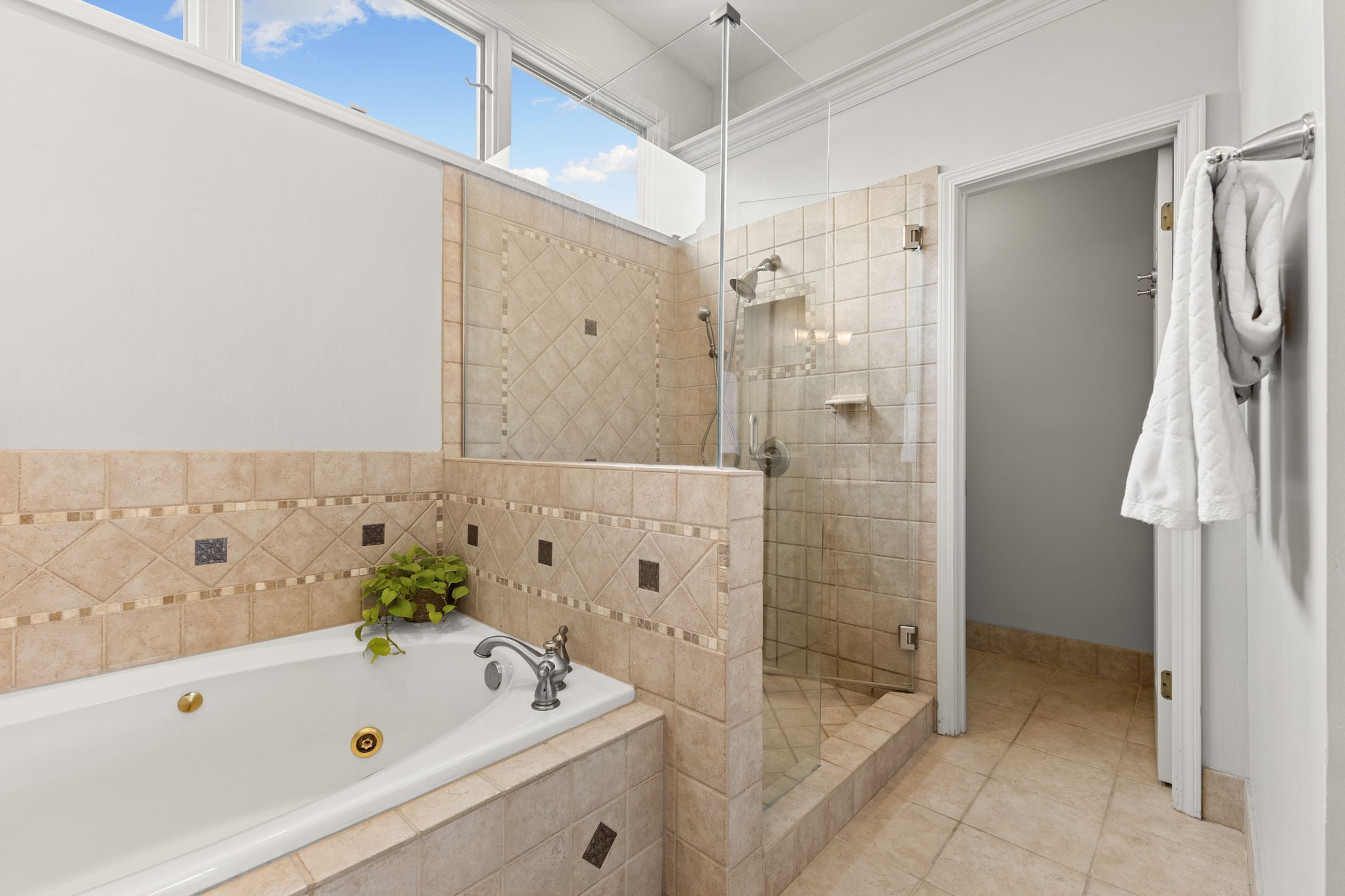 5920 Fireside Dr