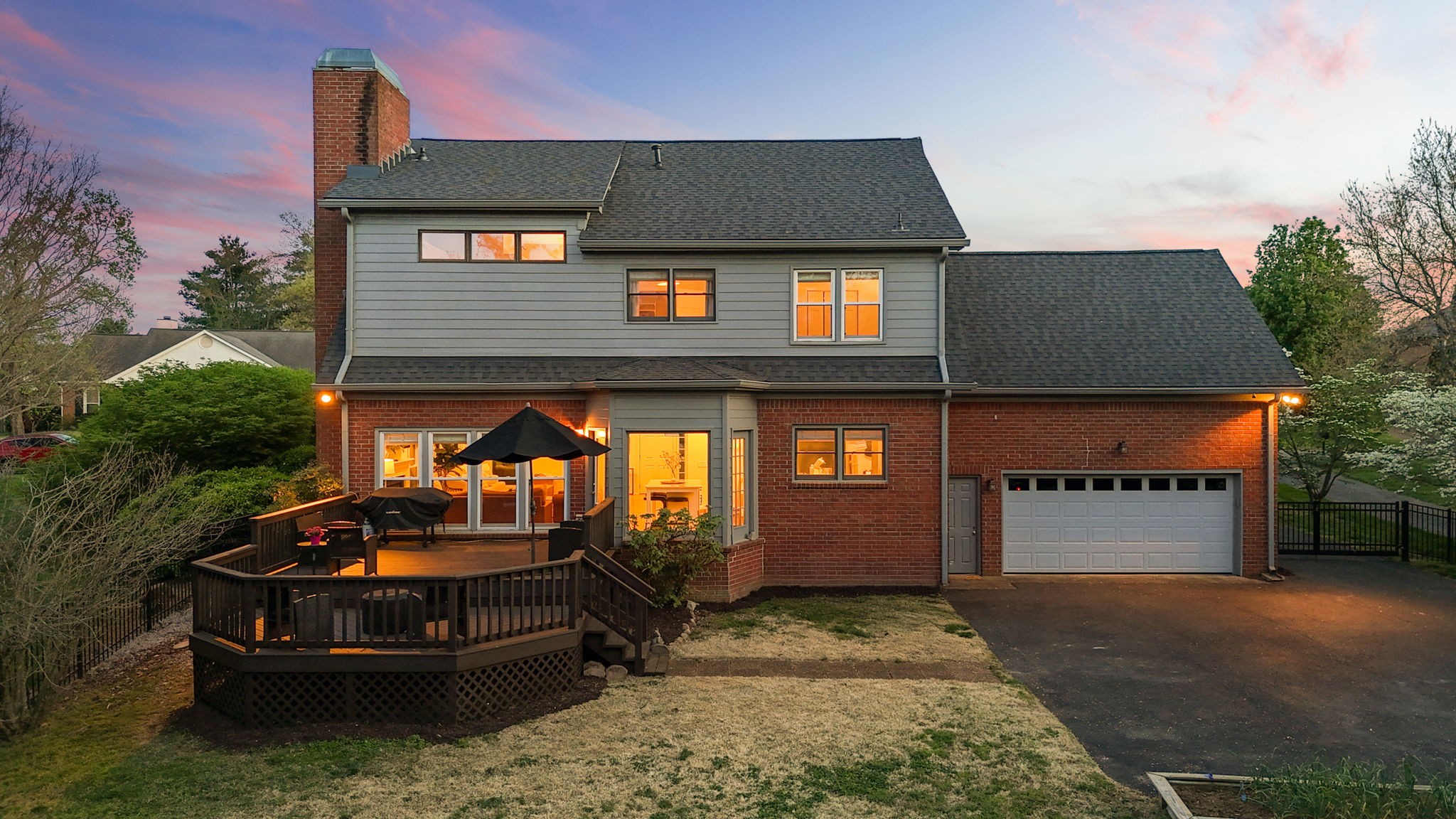 5920 Fireside Dr