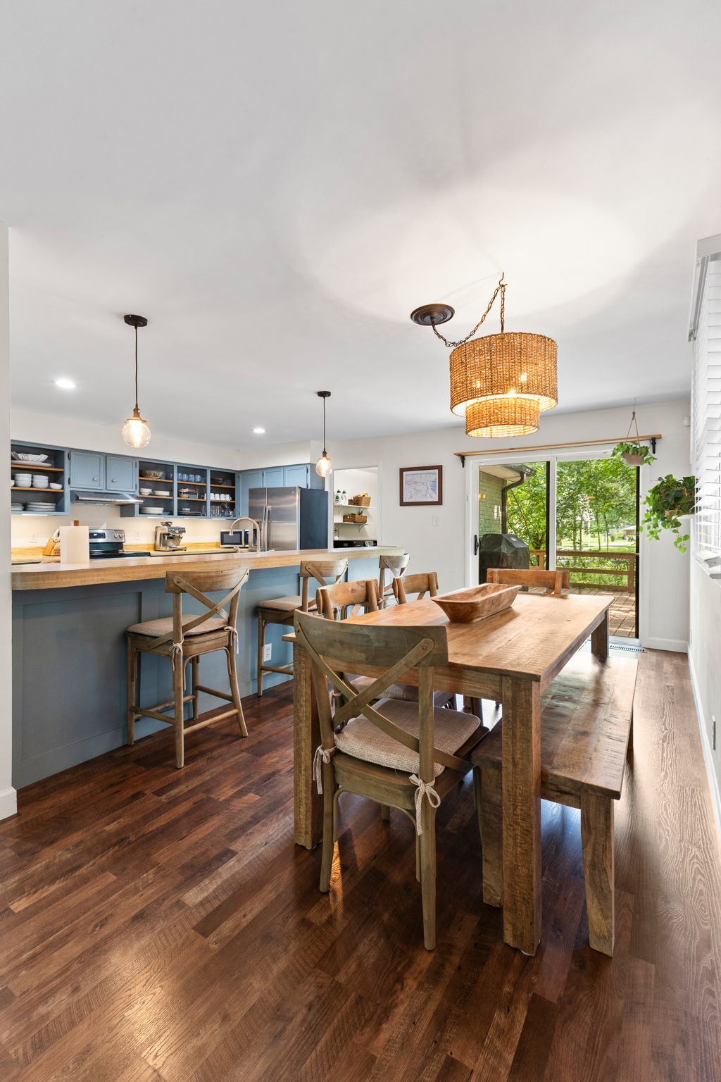 2879 Lyncrest Dr