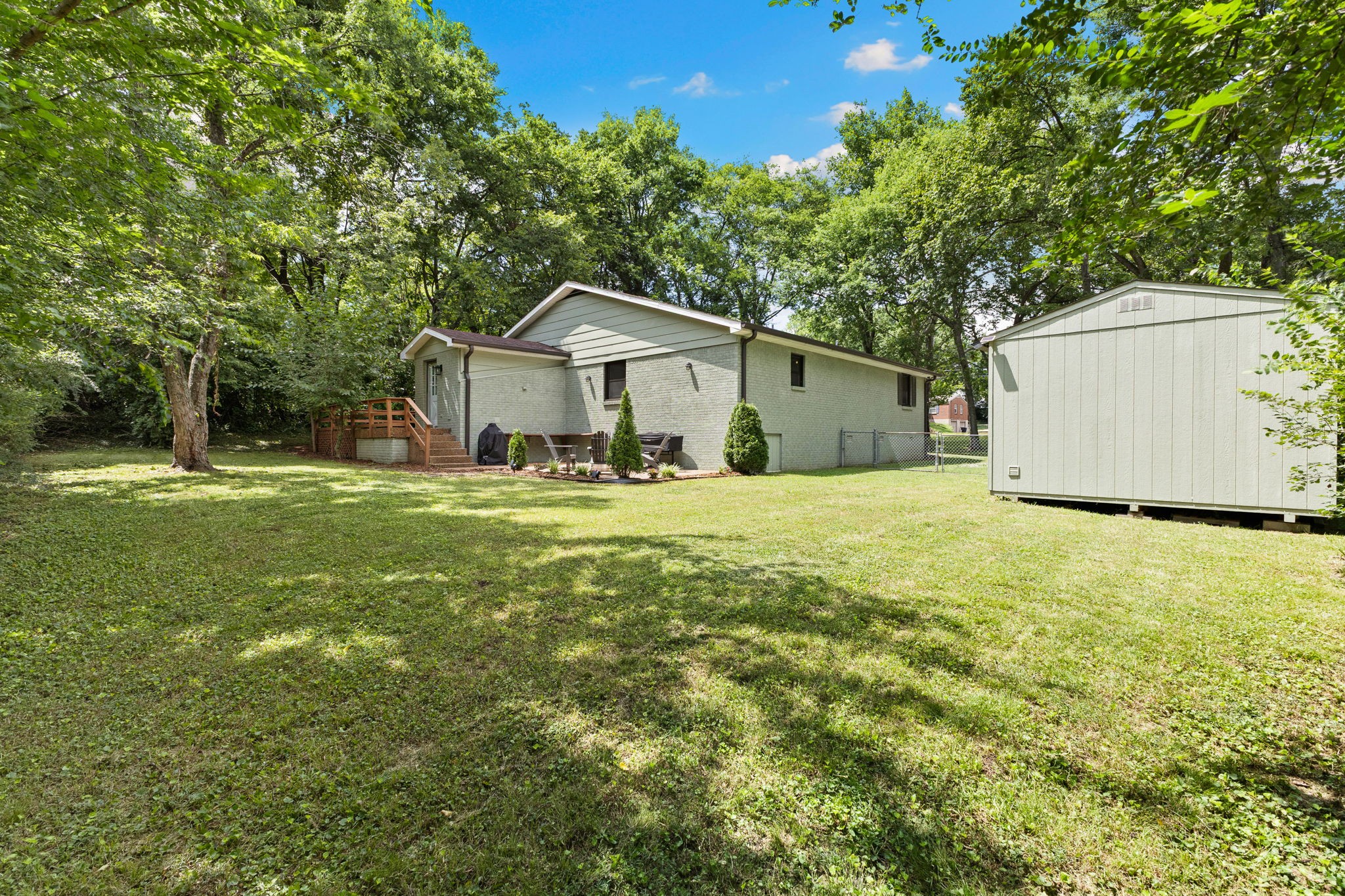 2879 Lyncrest Dr