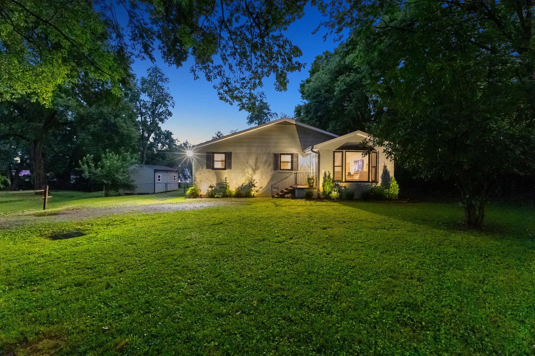 2879 Lyncrest Dr
