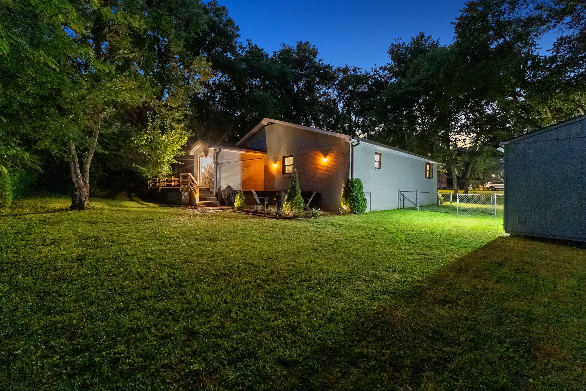 2879 Lyncrest Dr