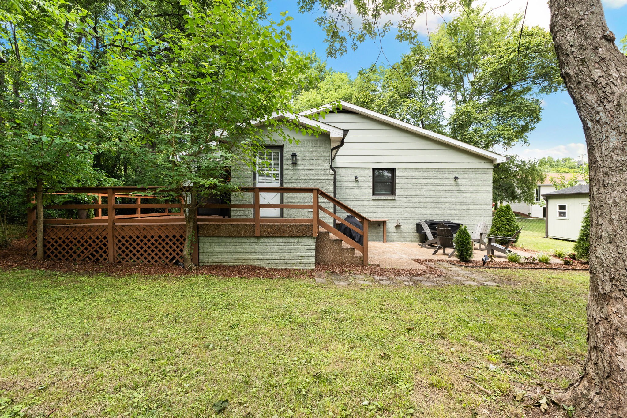 2879 Lyncrest Dr