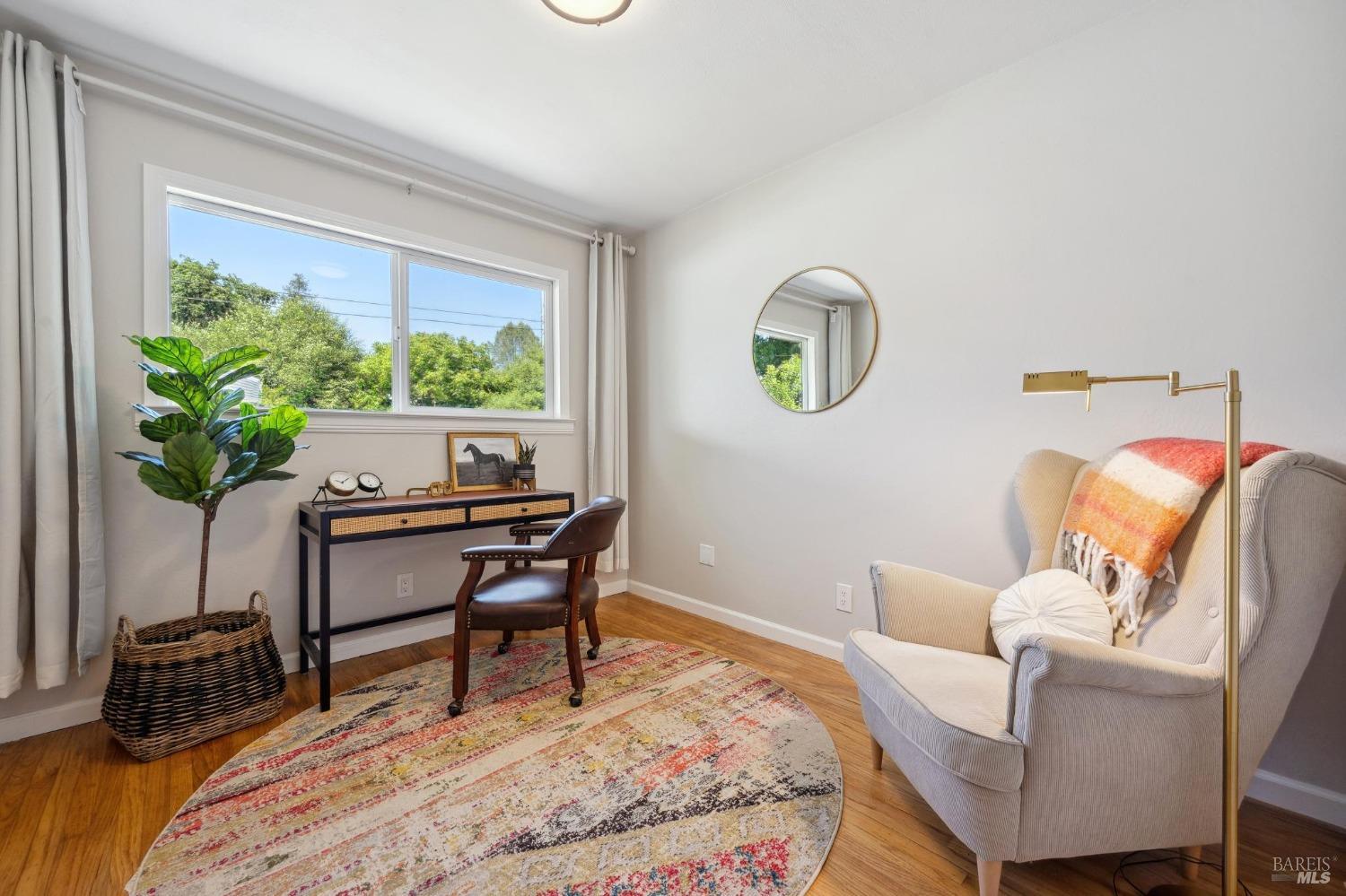 1557 Glenbrook Dr
