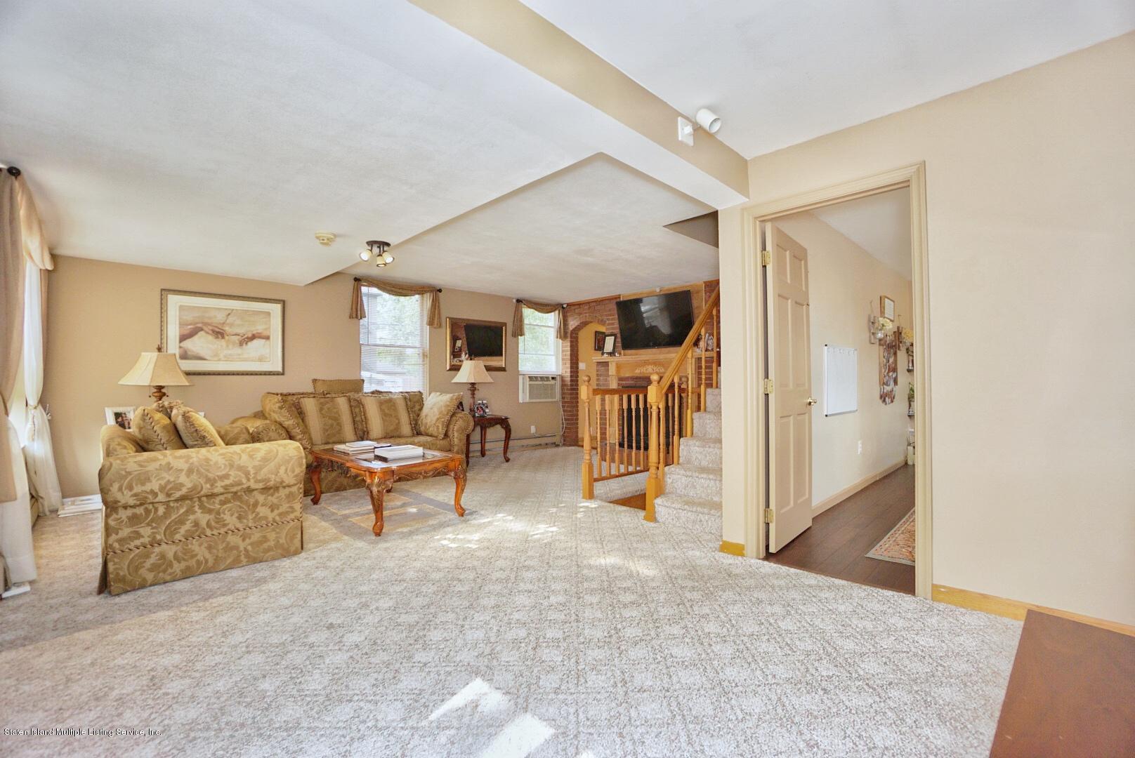 427 Foster Road
