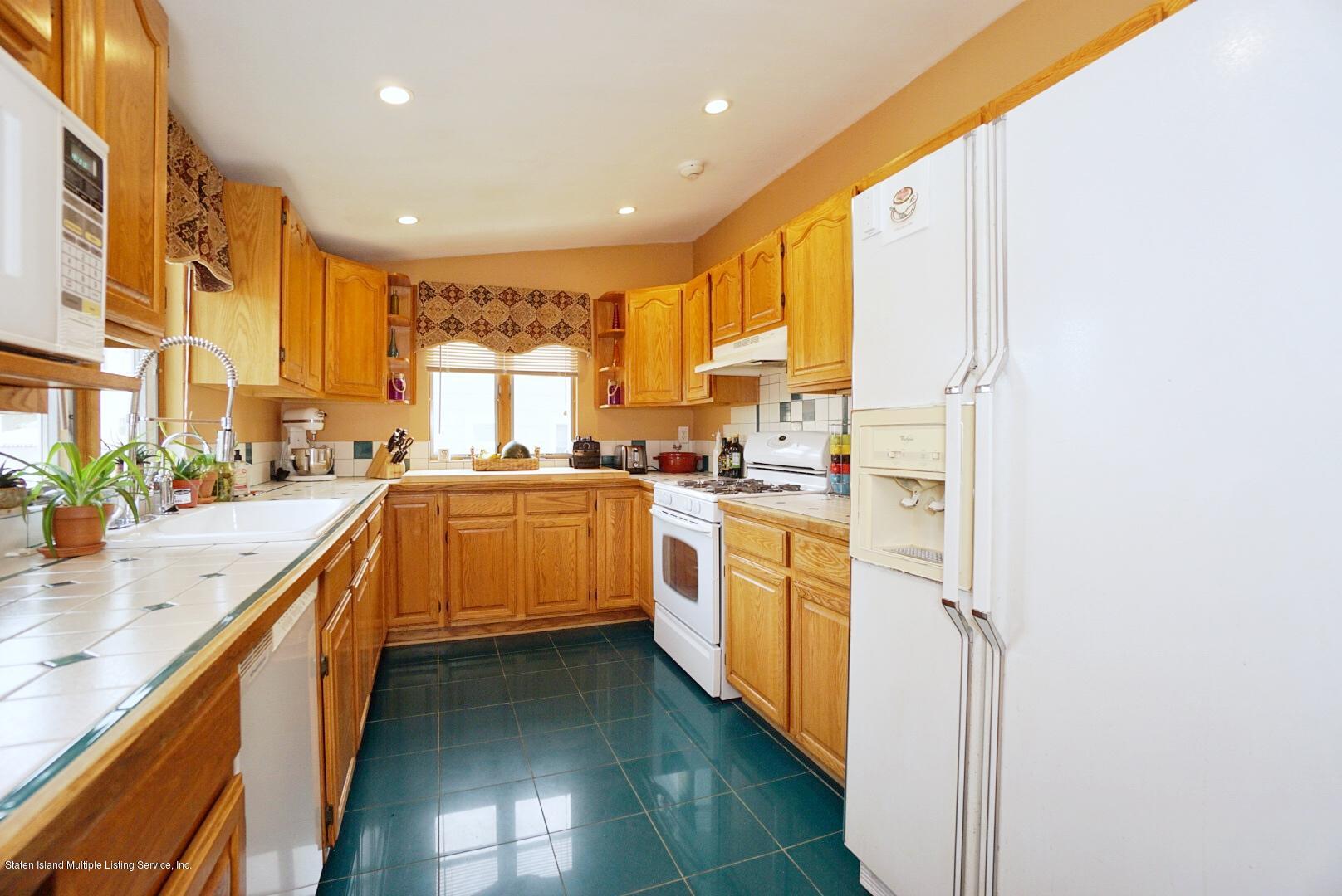 427 Foster Road
