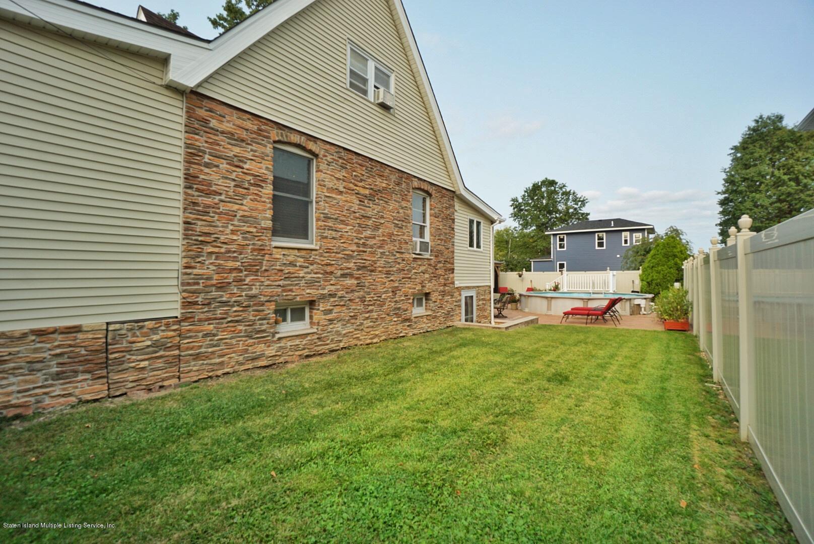 427 Foster Road